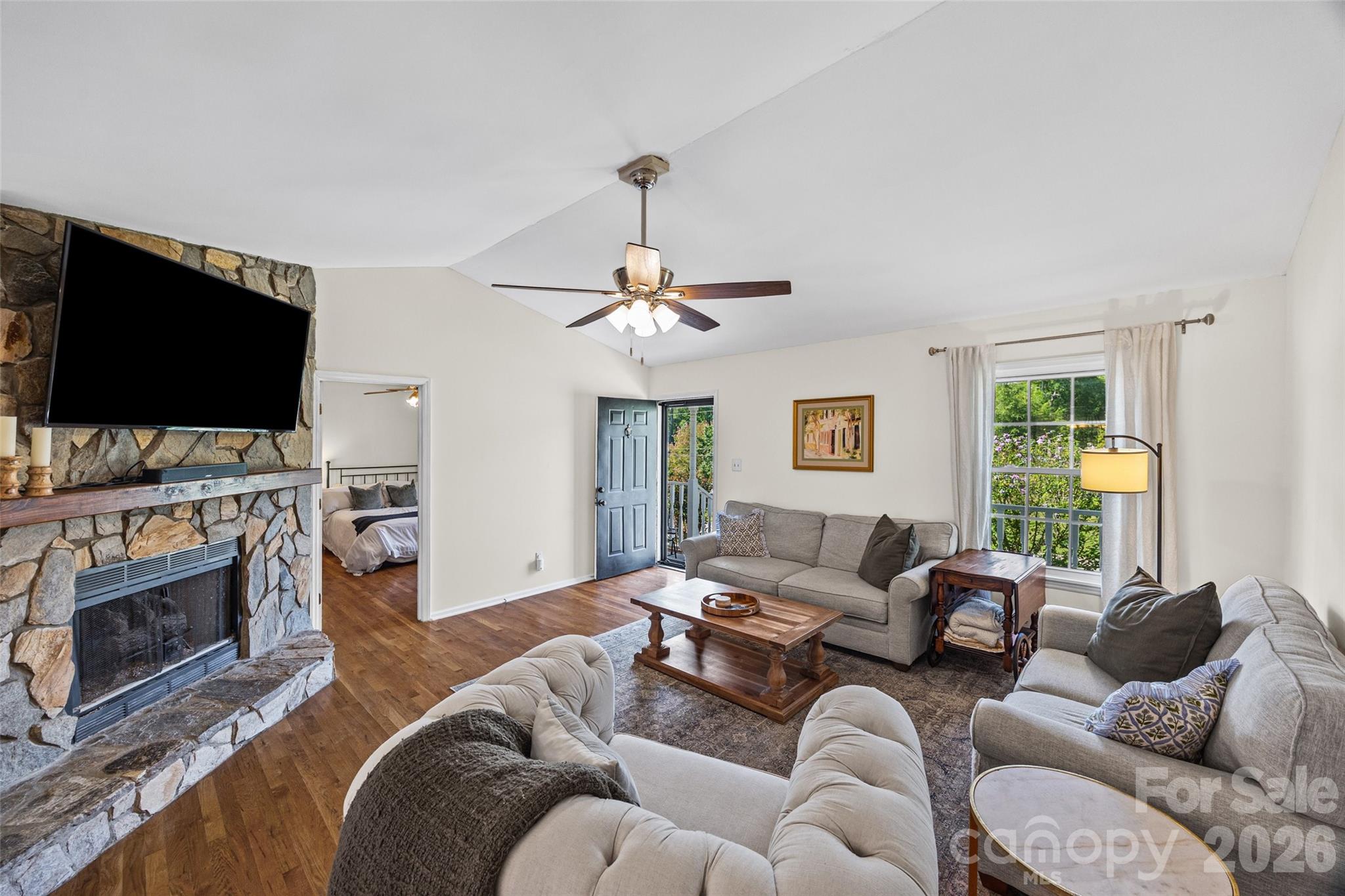 1670 Midbrook Drive Property Photo 8