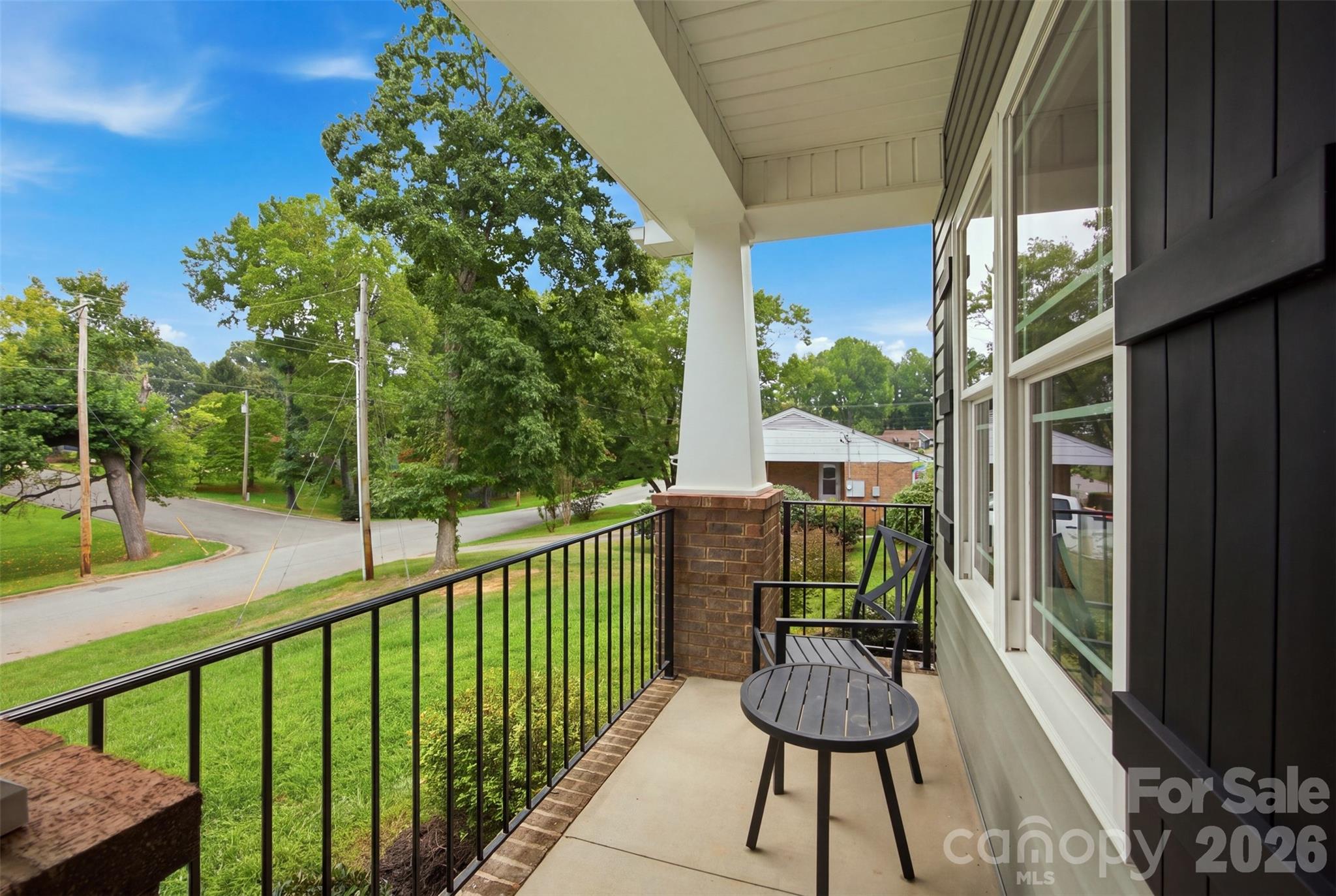 301 Pinehurst Drive Property Photo 5
