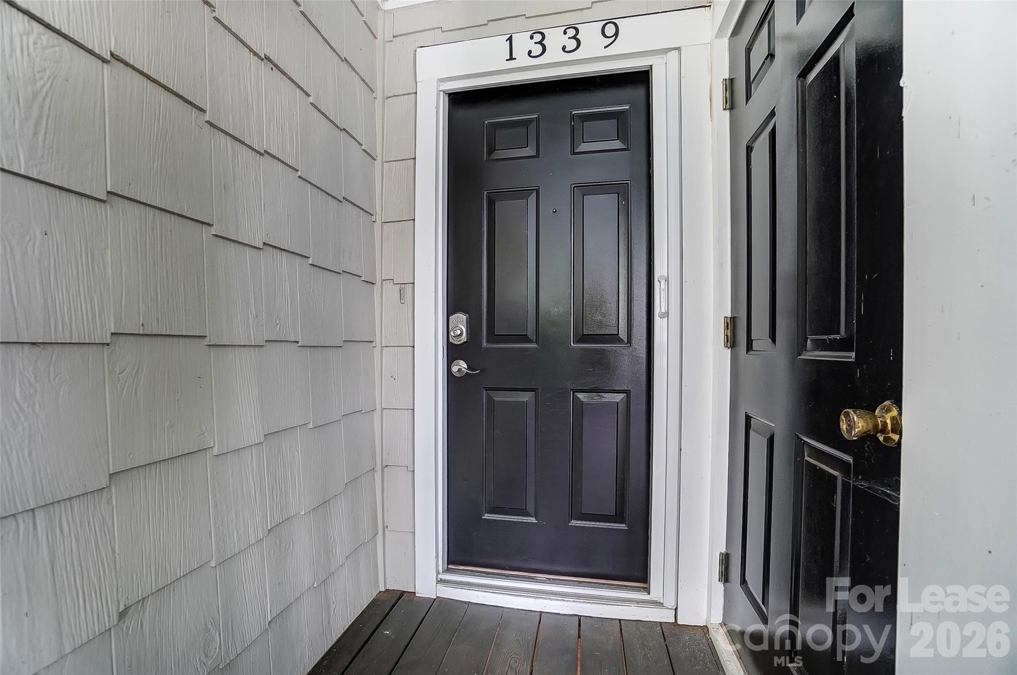 1339 Torrence Circle Property Photo 3