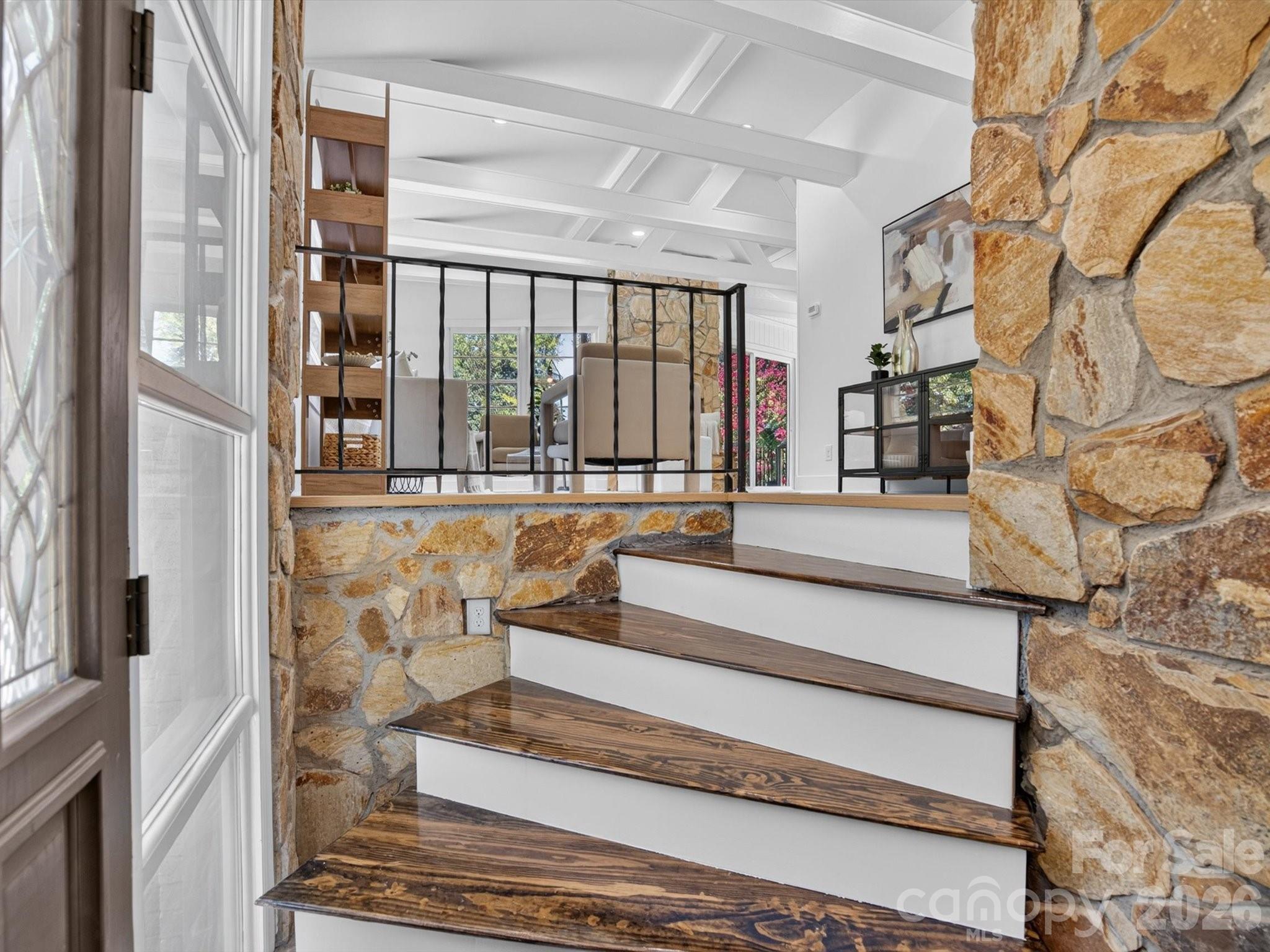 2532 Sam Newell Road Property Photo 4