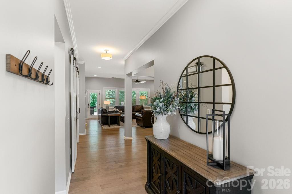 378 Broadleaf Drive Property Photo 4