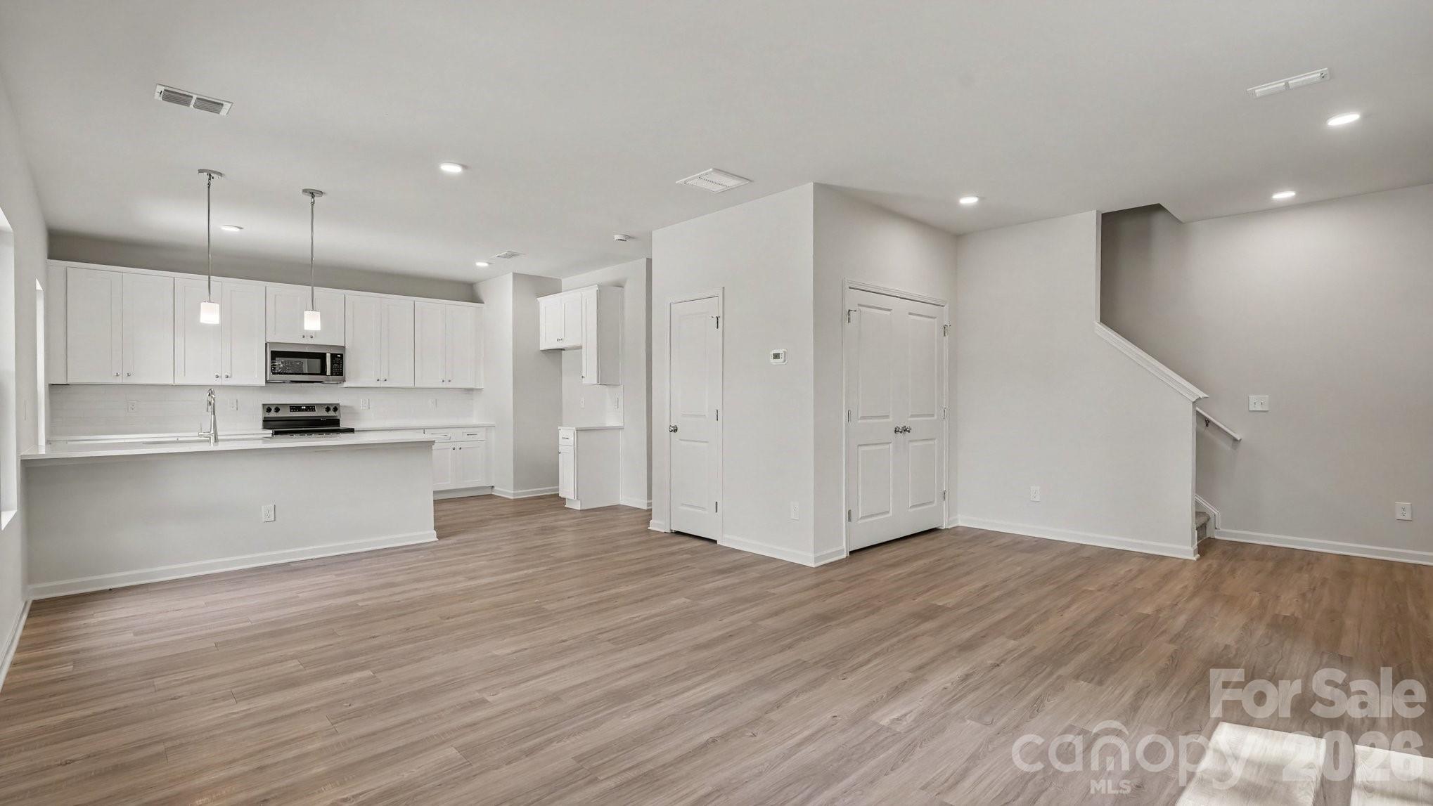 113 Little John Road Property Photo 2