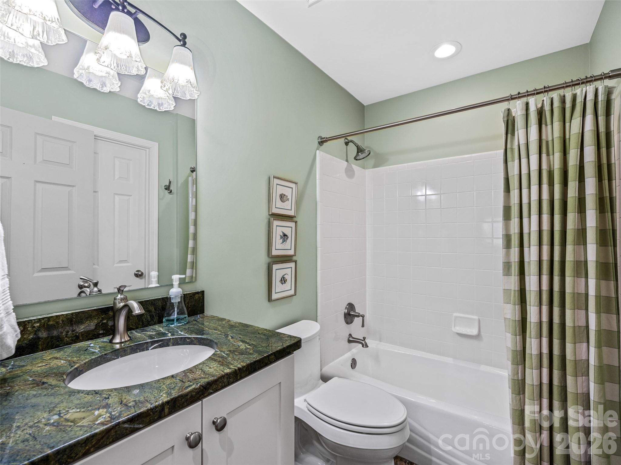 73 Ridgetop Circle 303 Property Photo 12