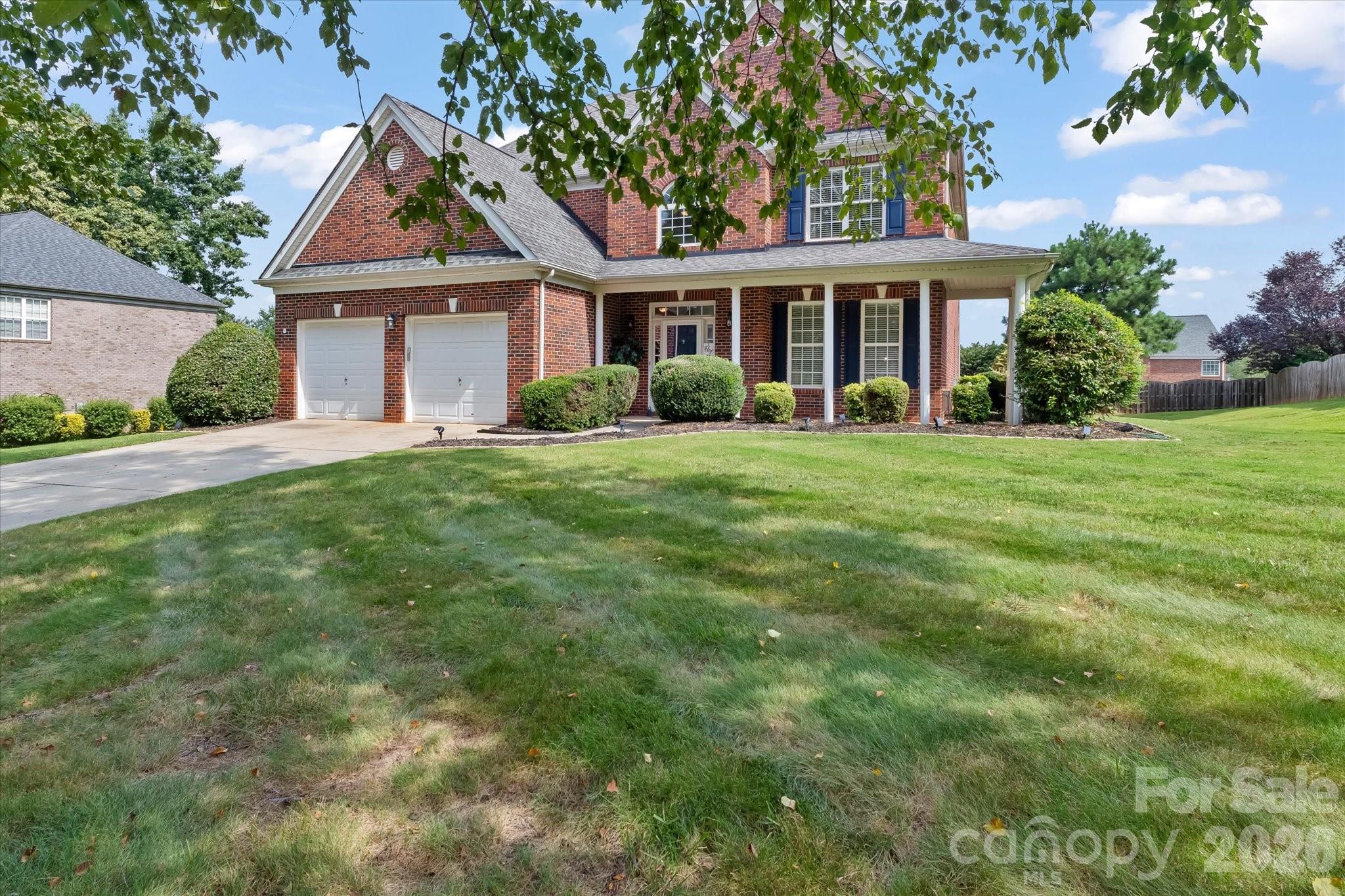 186 Autumn Frost Avenue Property Photo 3