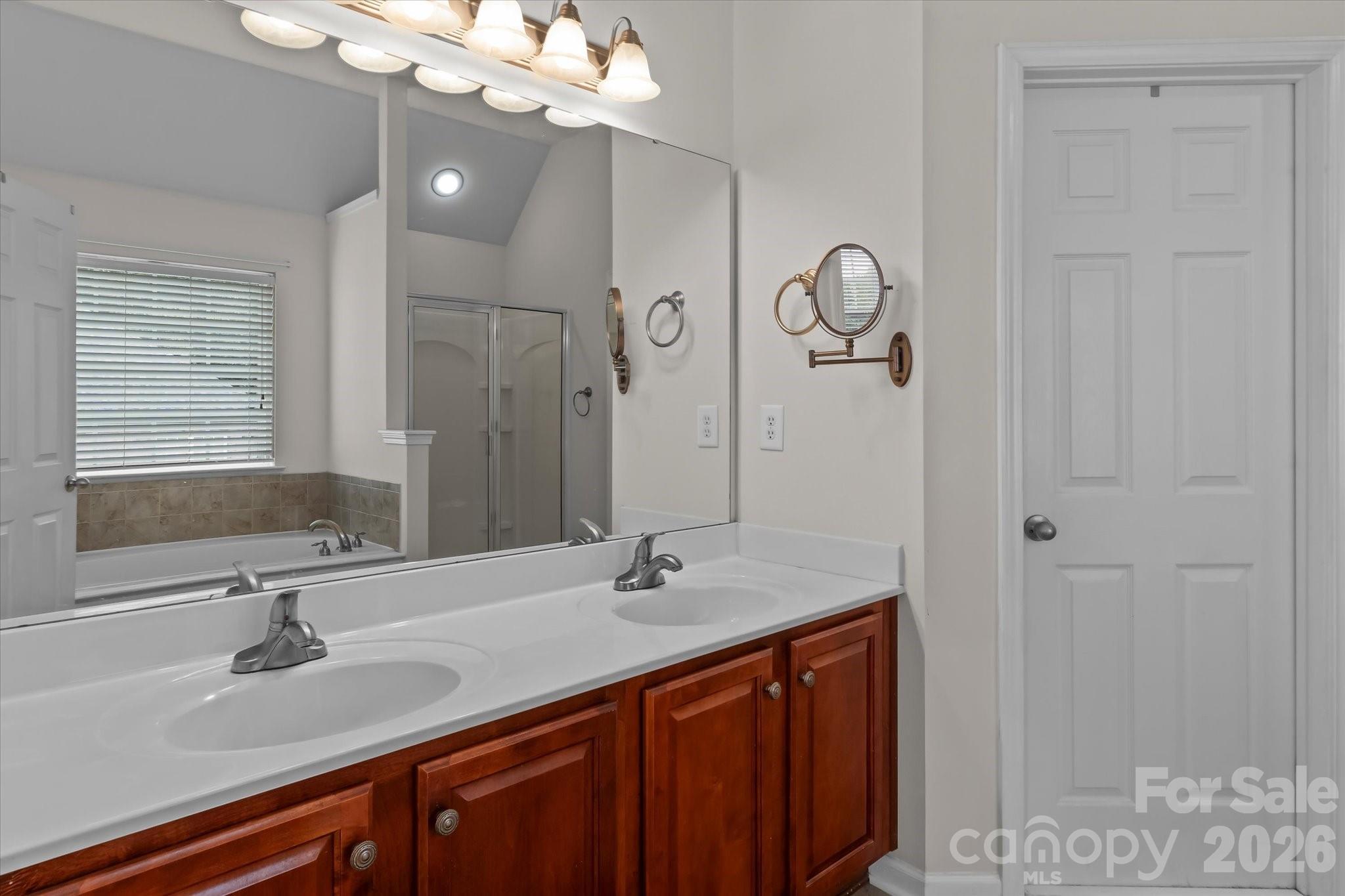 186 Autumn Frost Avenue Property Photo 26