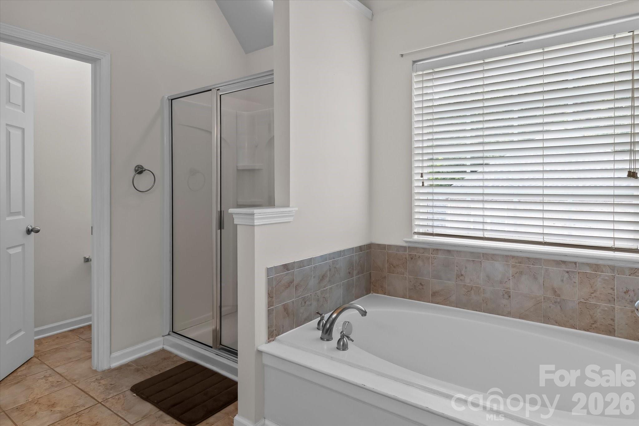 186 Autumn Frost Avenue Property Photo 27