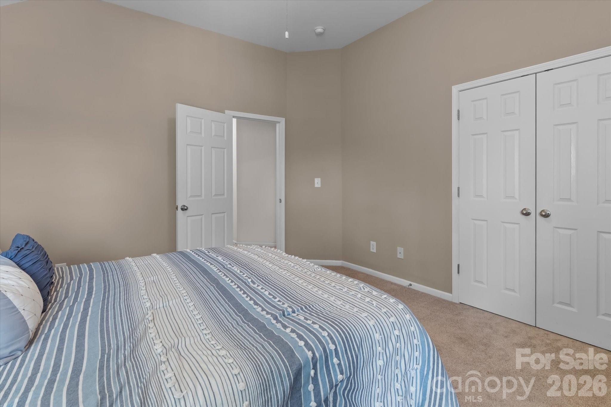 186 Autumn Frost Avenue Property Photo 34