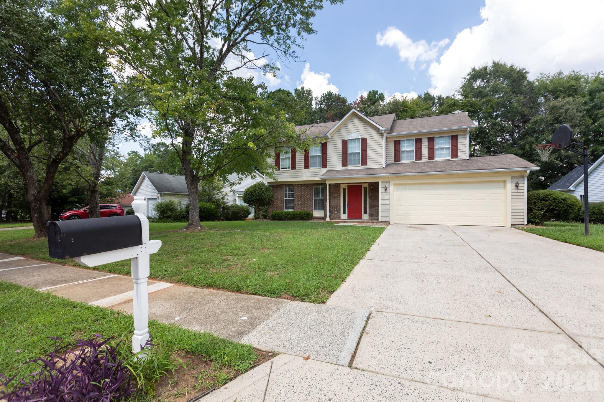 5401 Groveton Court Property Photo 3