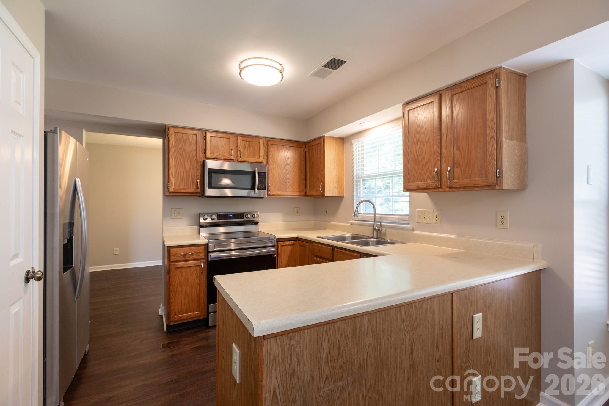 5401 Groveton Court Property Photo 11