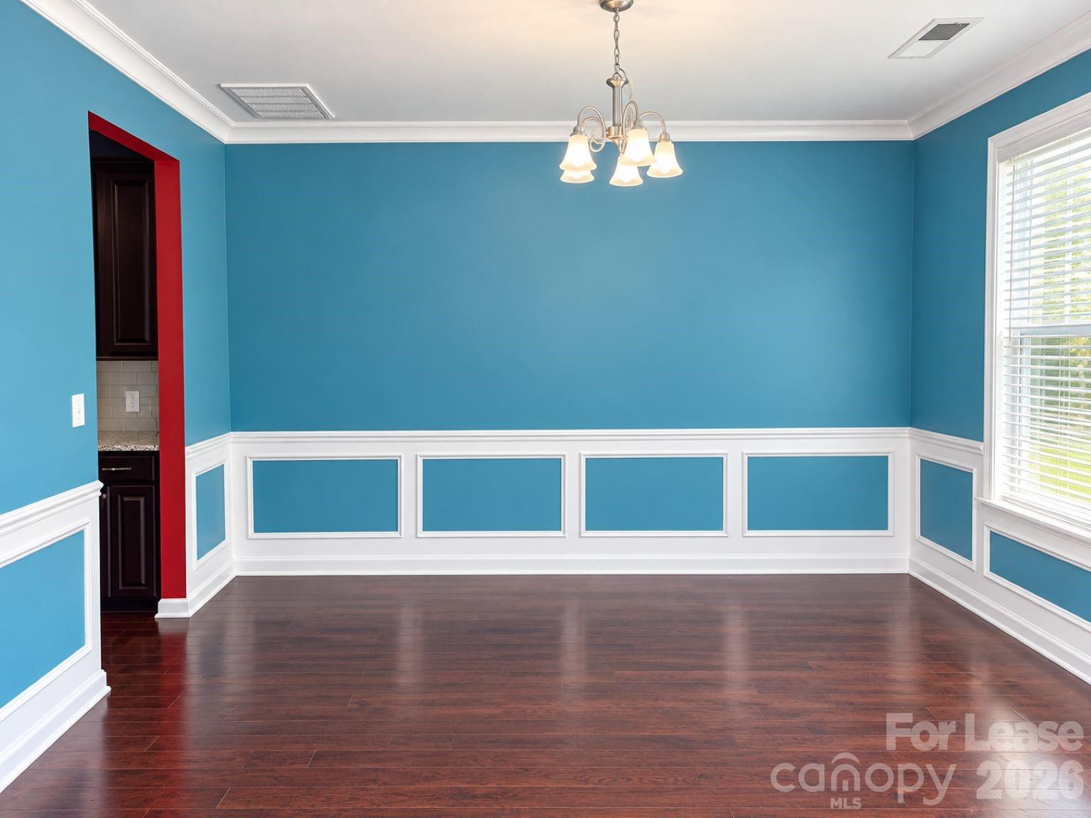 2642 Treeline Drive Property Photo 3