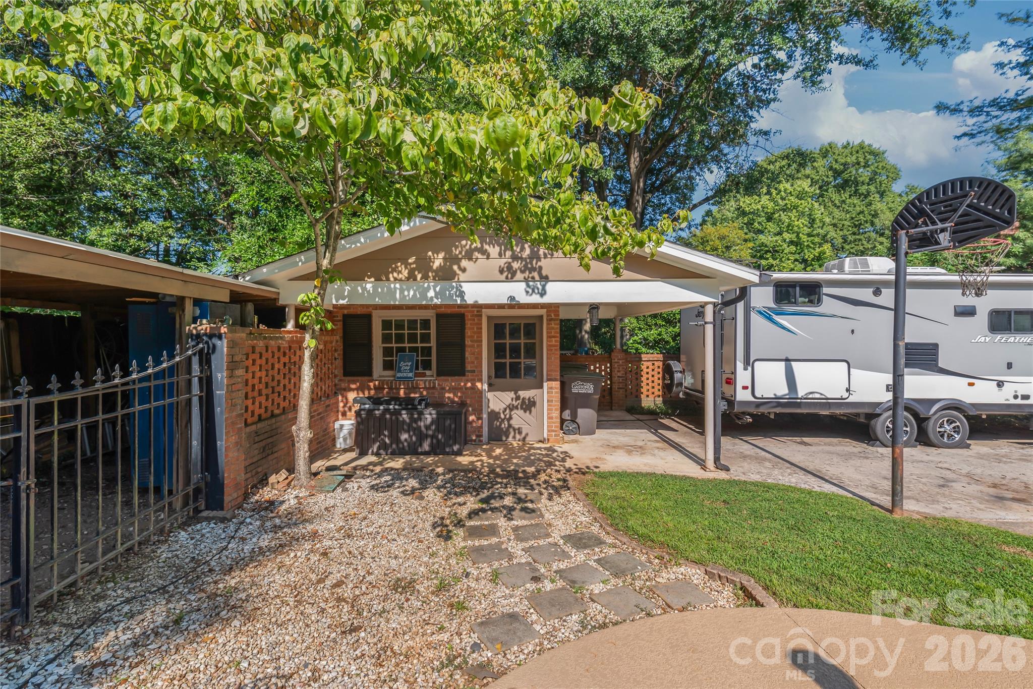 1339 Carmen Lane Property Photo 35