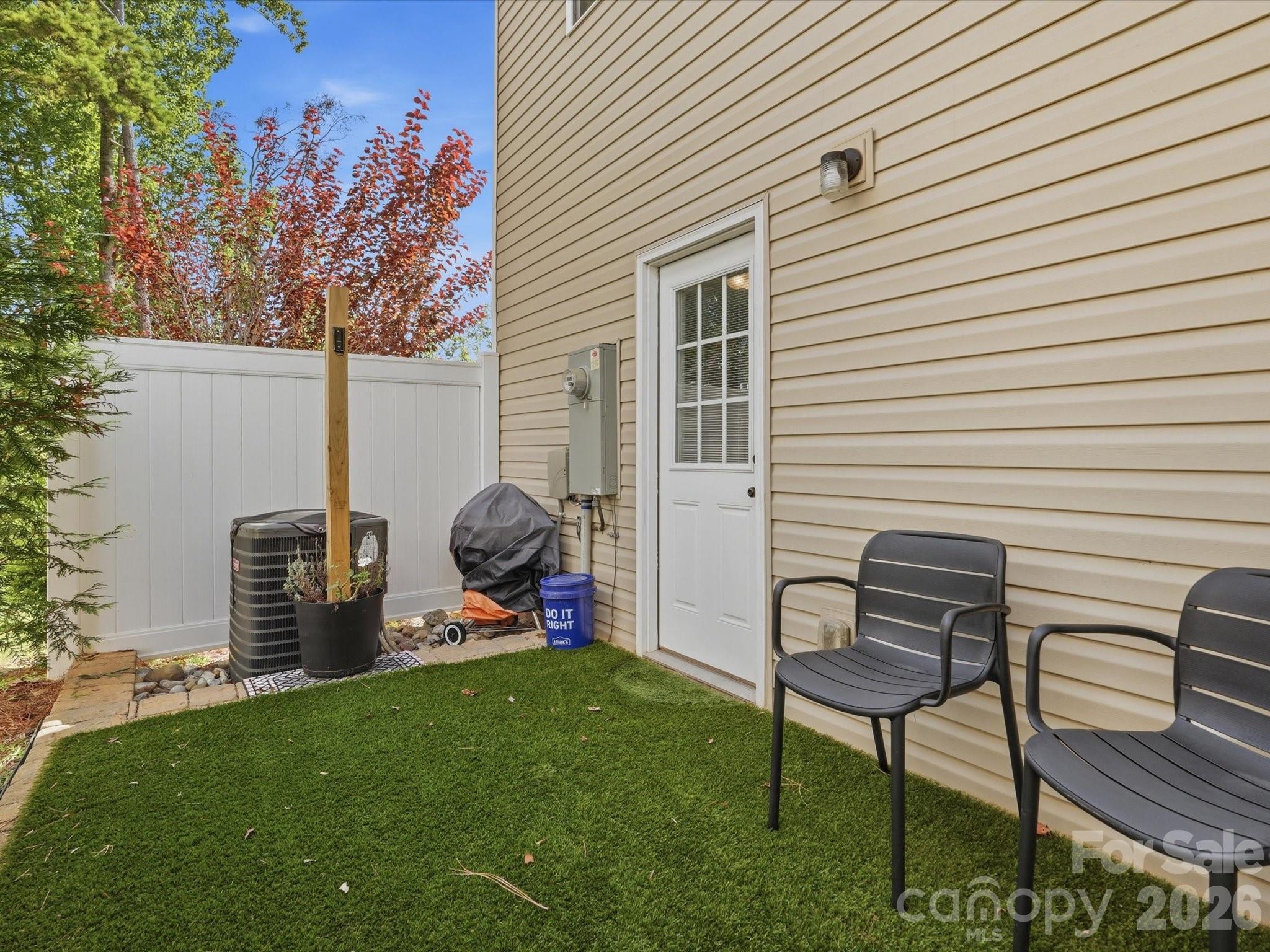 1003 Rushing Lane 15 Property Photo 44