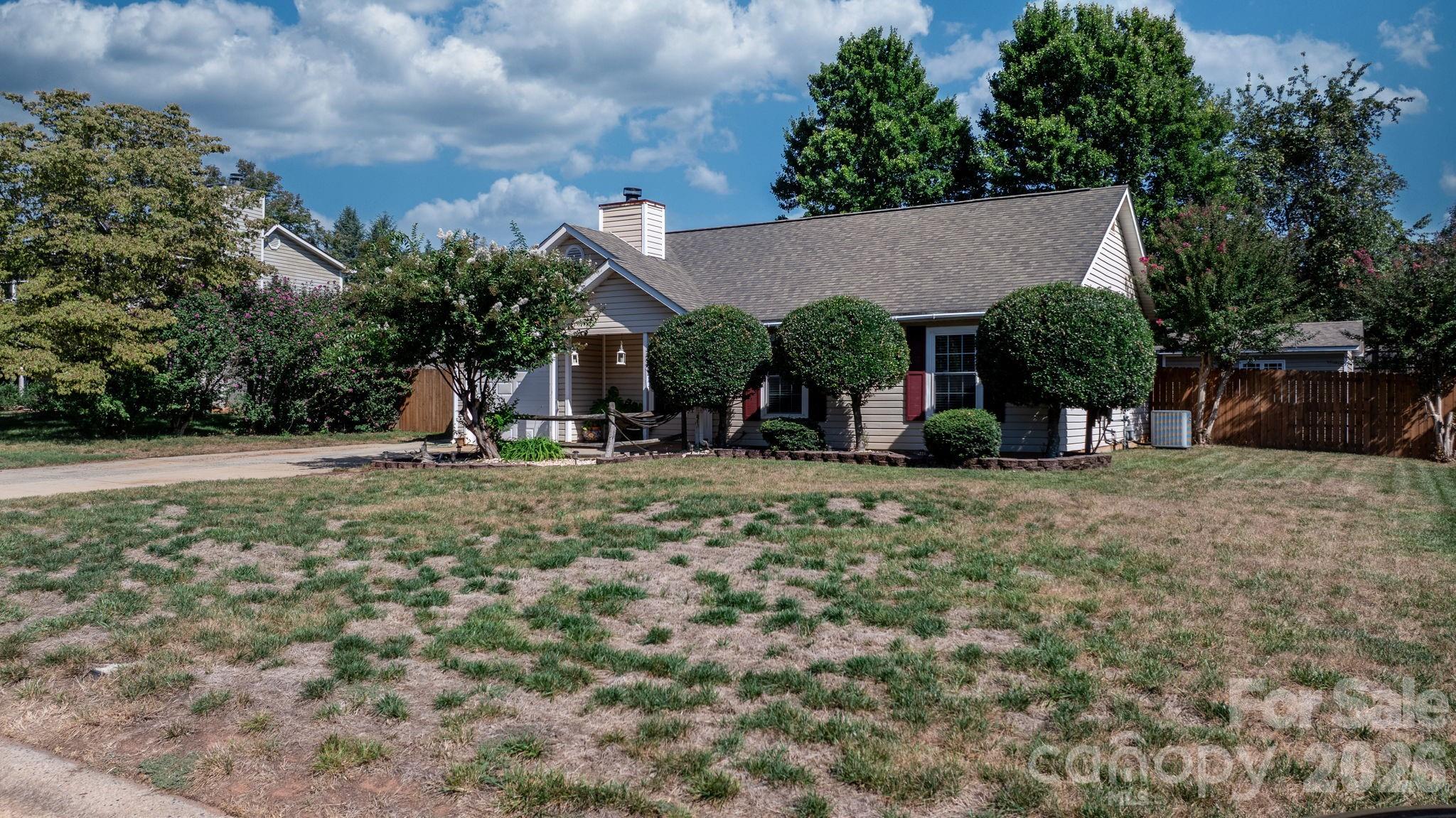 16522 Glenfurness Drive Property Photo 2