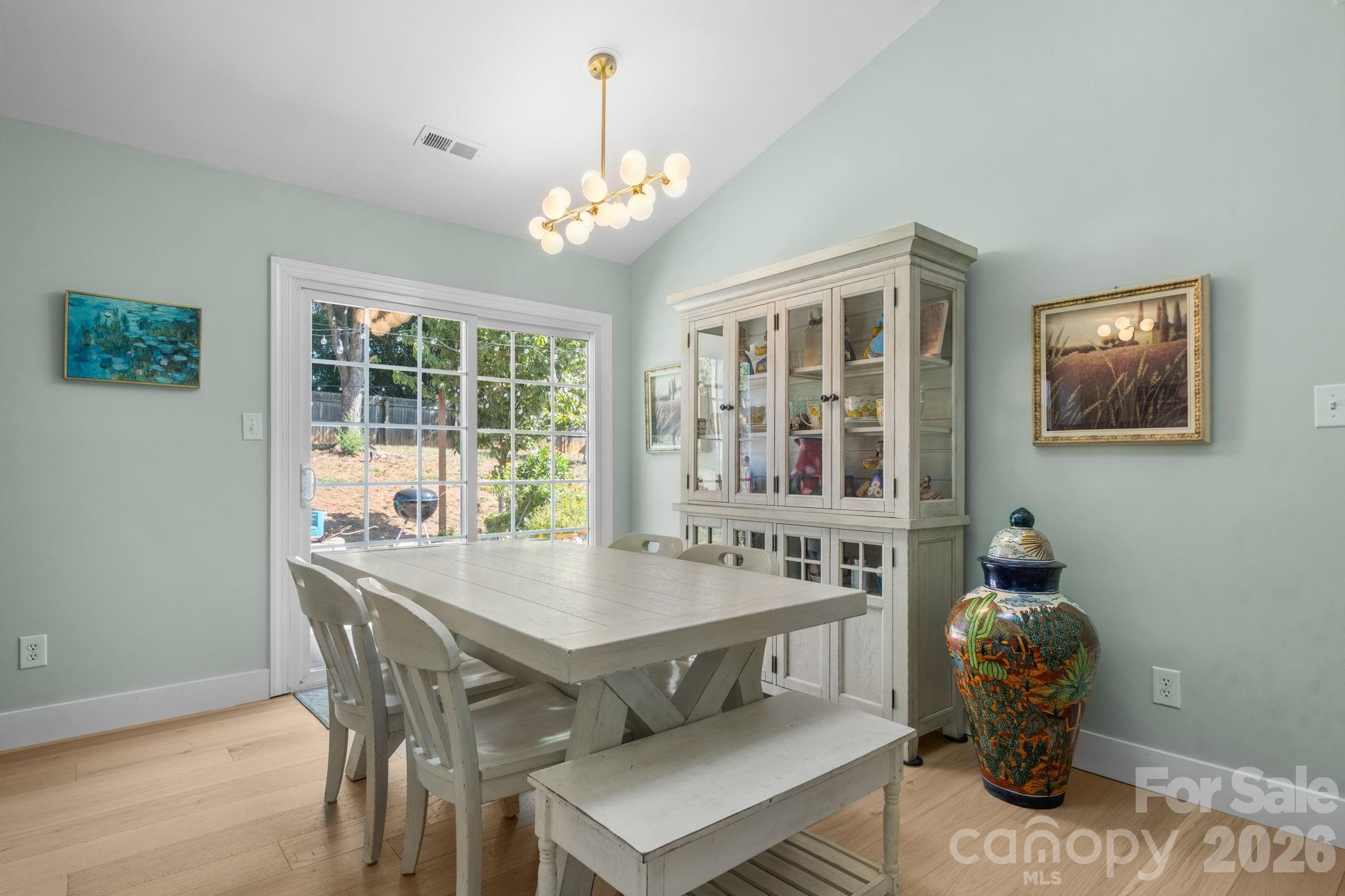 16522 Glenfurness Drive Property Photo 8