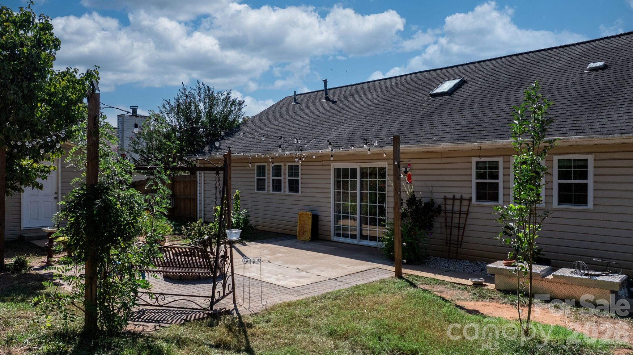 16522 Glenfurness Drive Property Photo 20