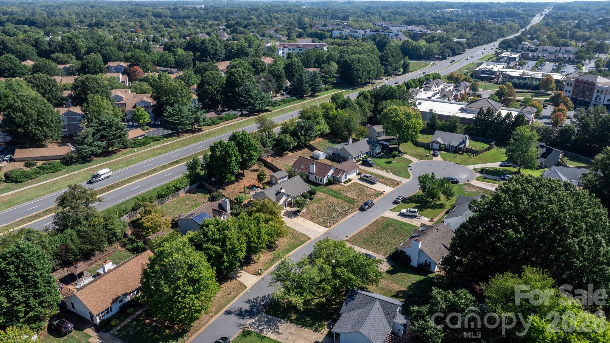 16522 Glenfurness Drive Property Photo 30
