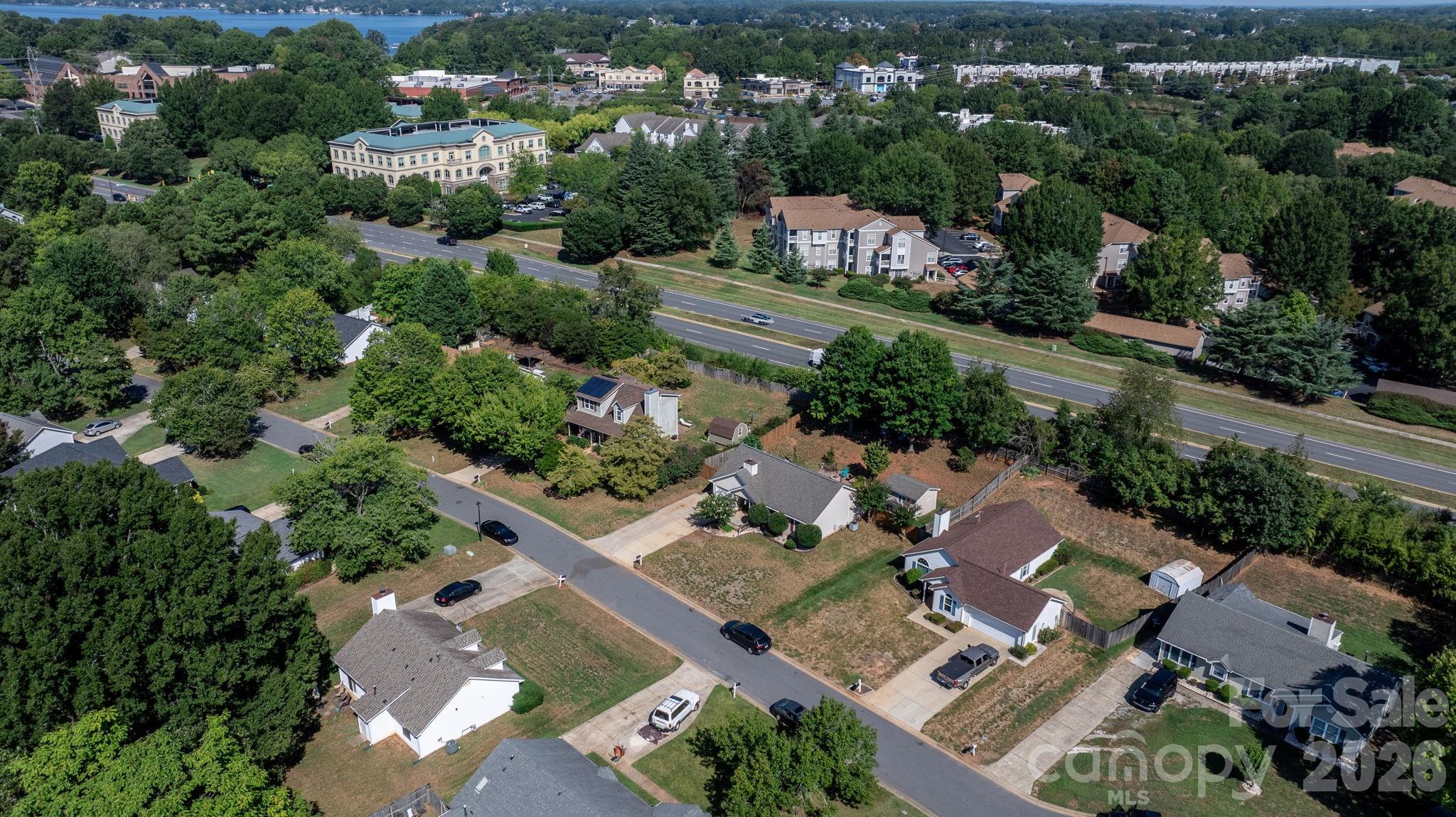 16522 Glenfurness Drive Property Photo 31