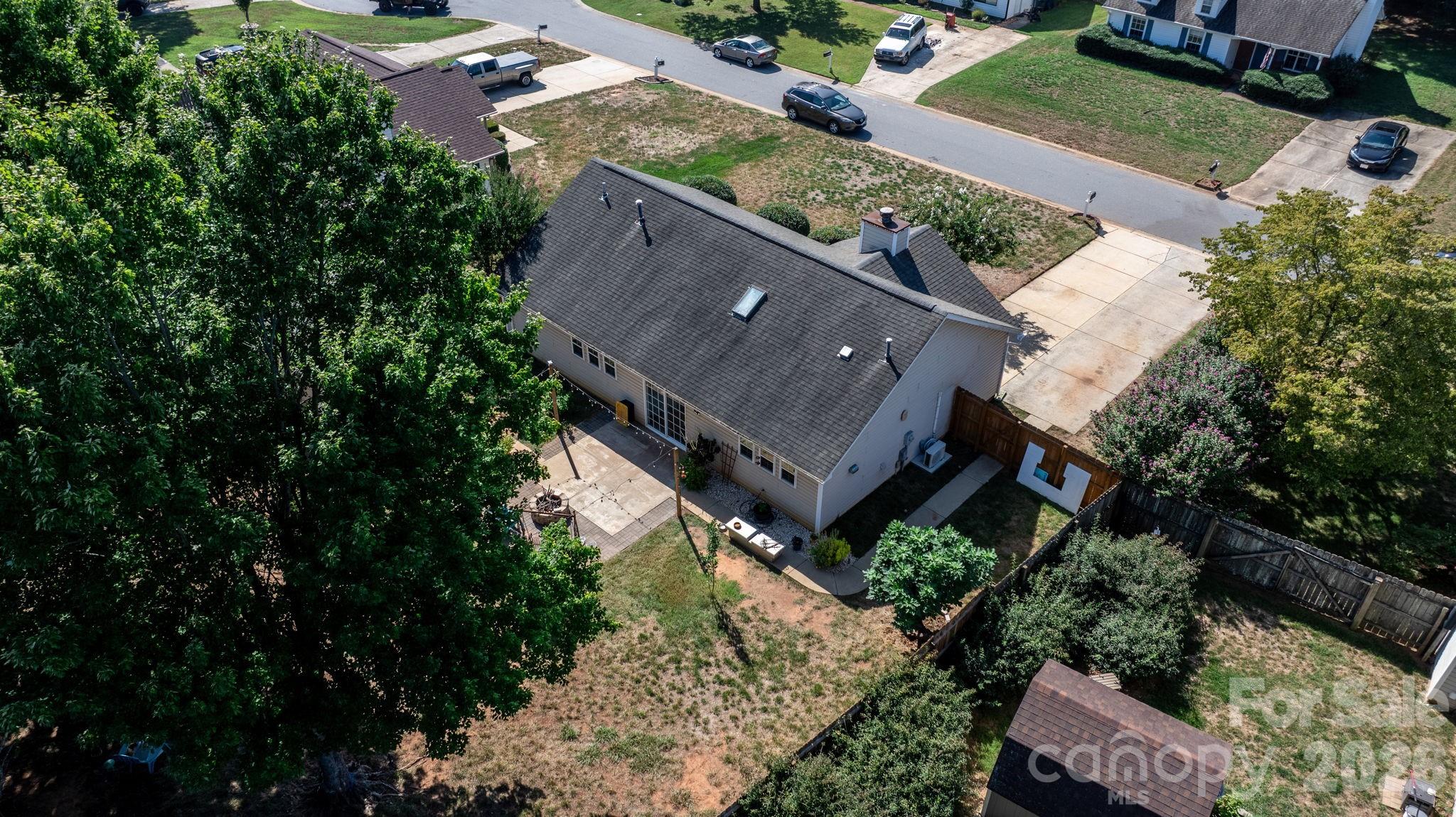 16522 Glenfurness Drive Property Photo 34