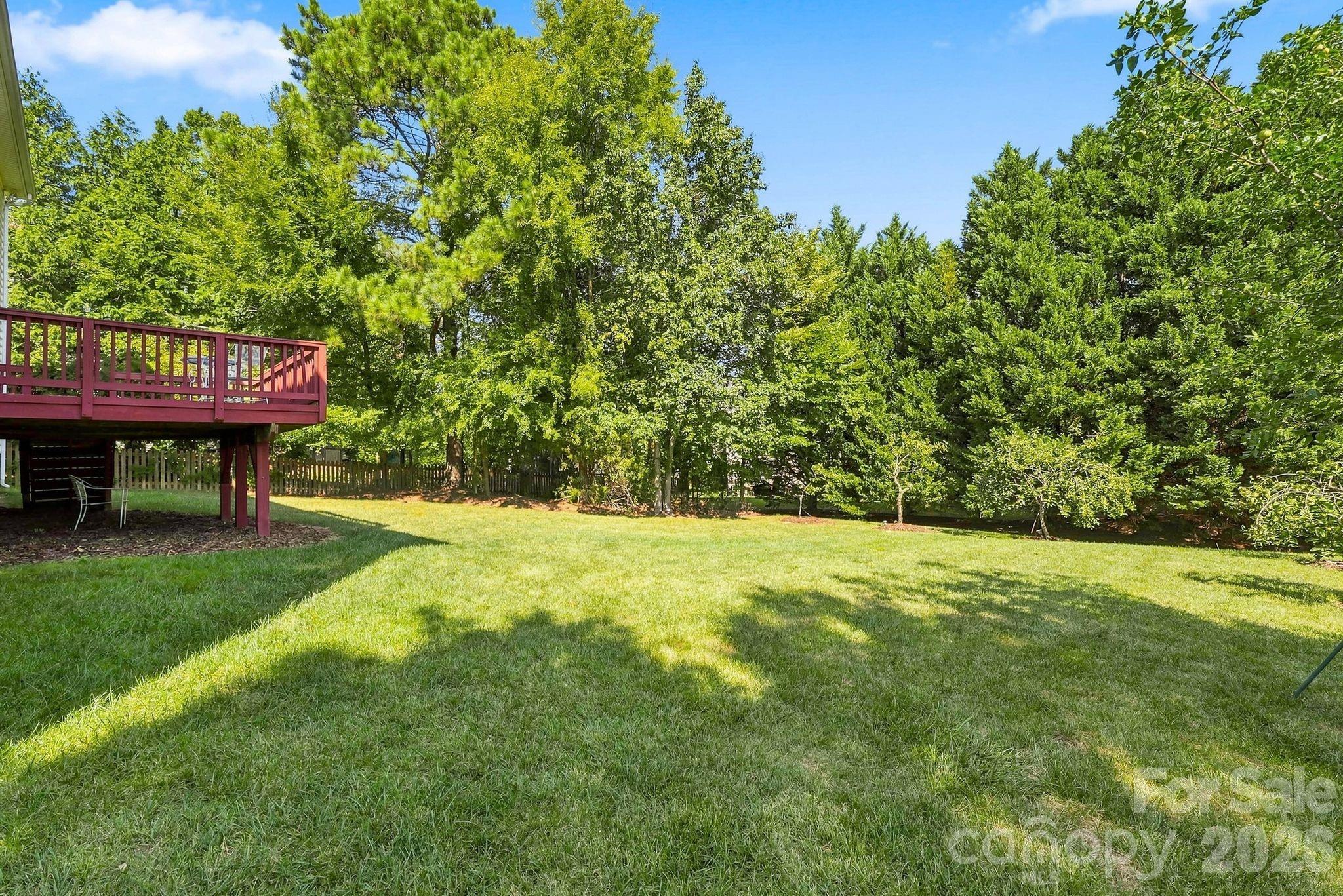 19104 Berkley Commons Drive Property Photo 4