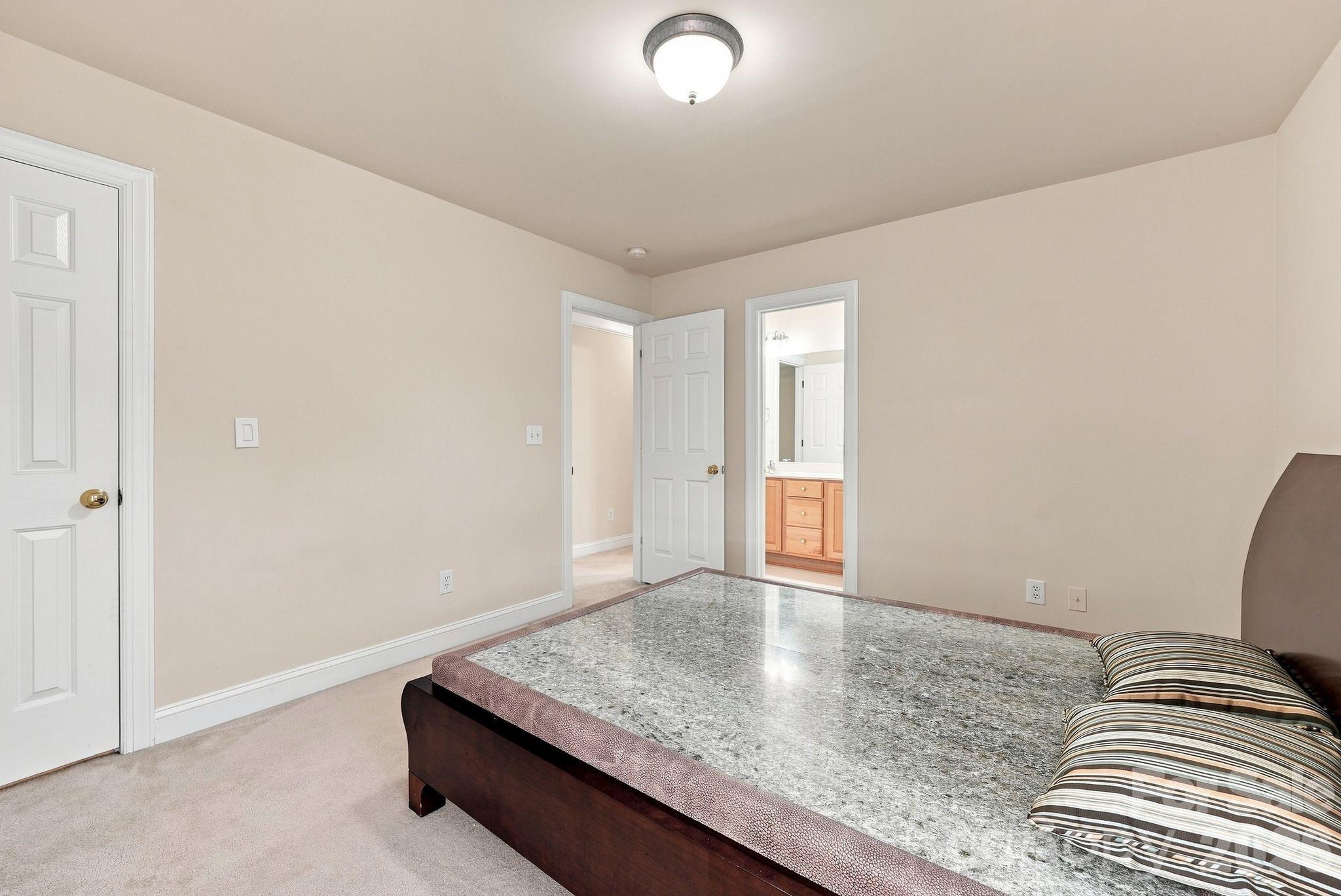 19104 Berkley Commons Drive Property Photo 13