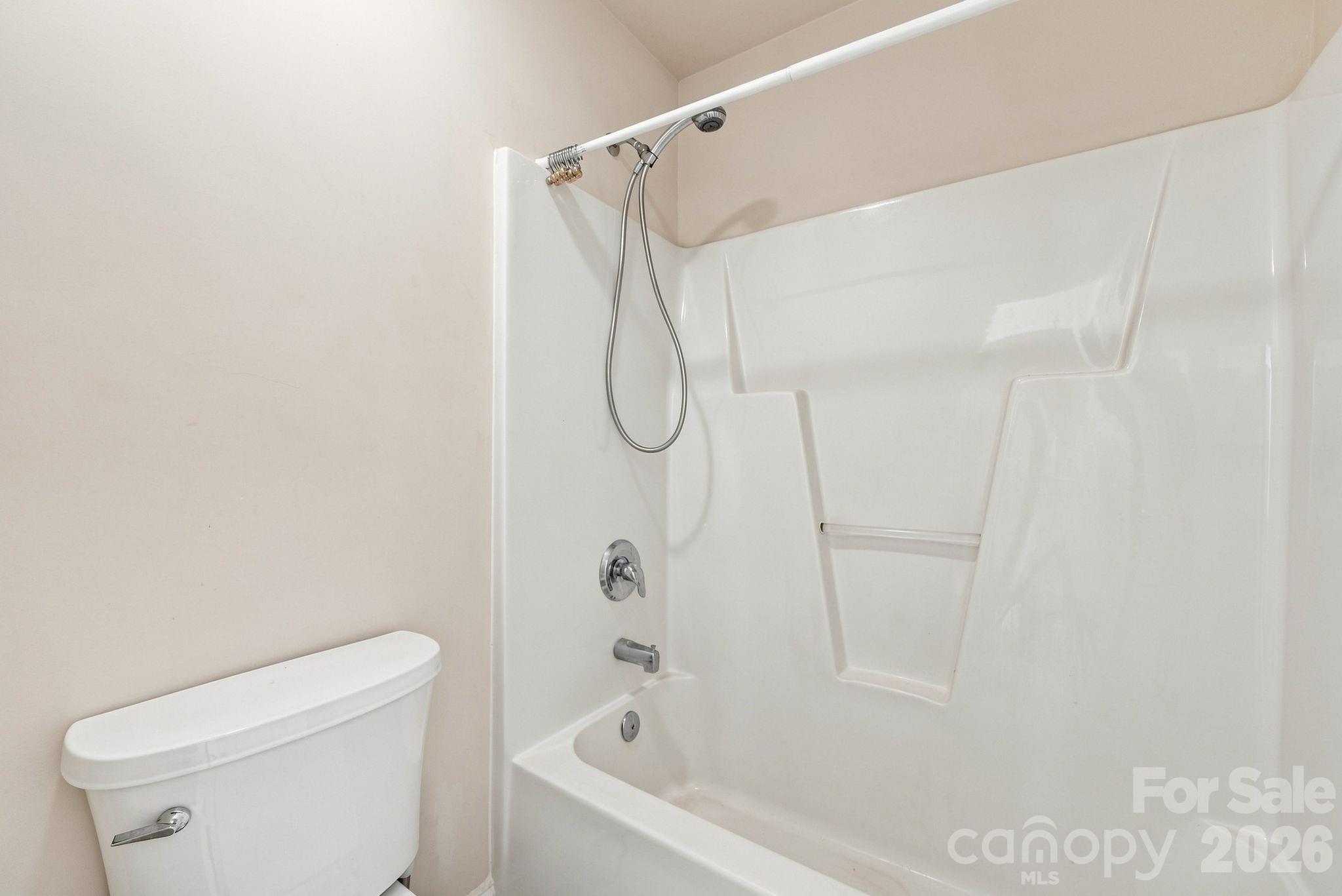 19104 Berkley Commons Drive Property Photo 15