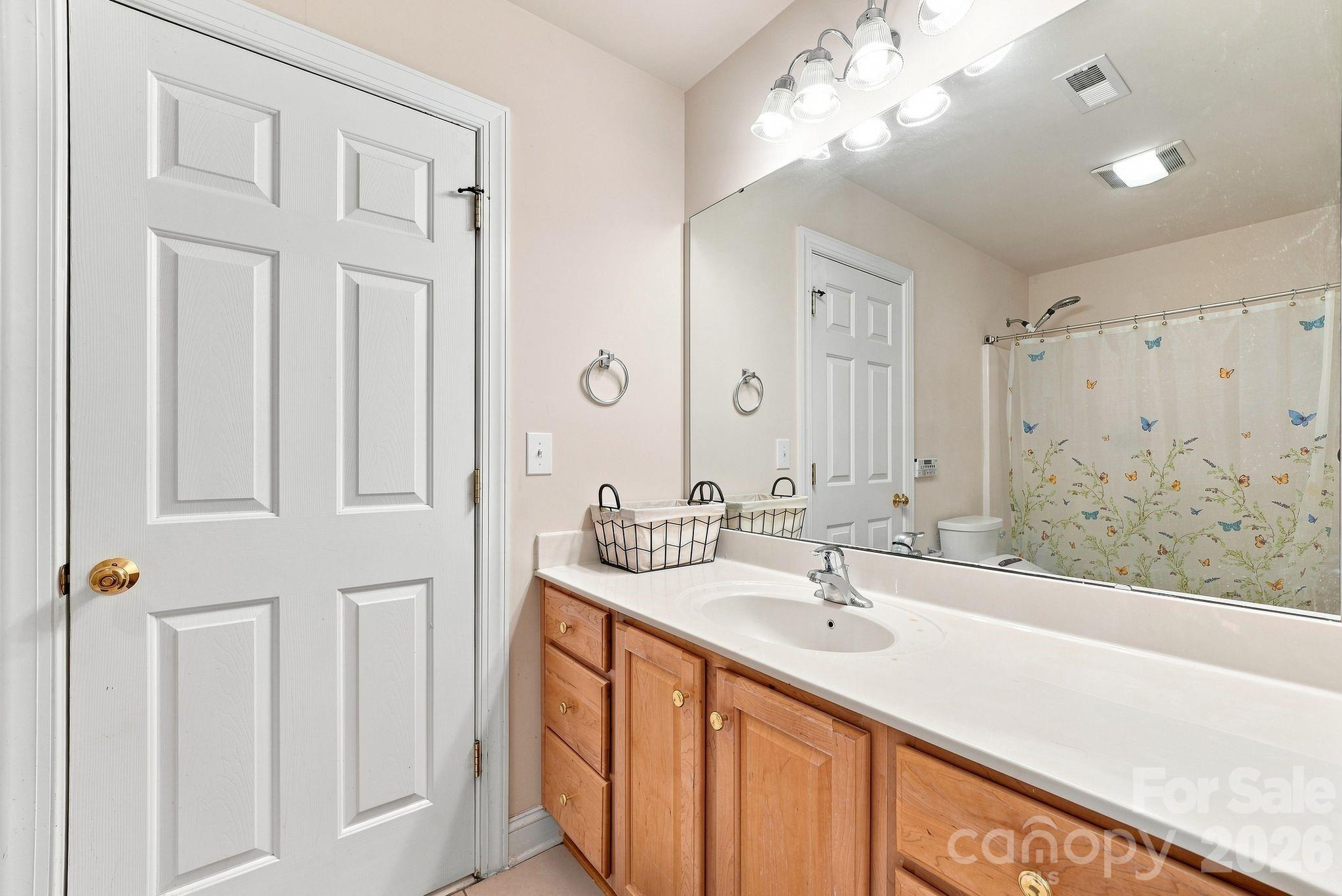 19104 Berkley Commons Drive Property Photo 20