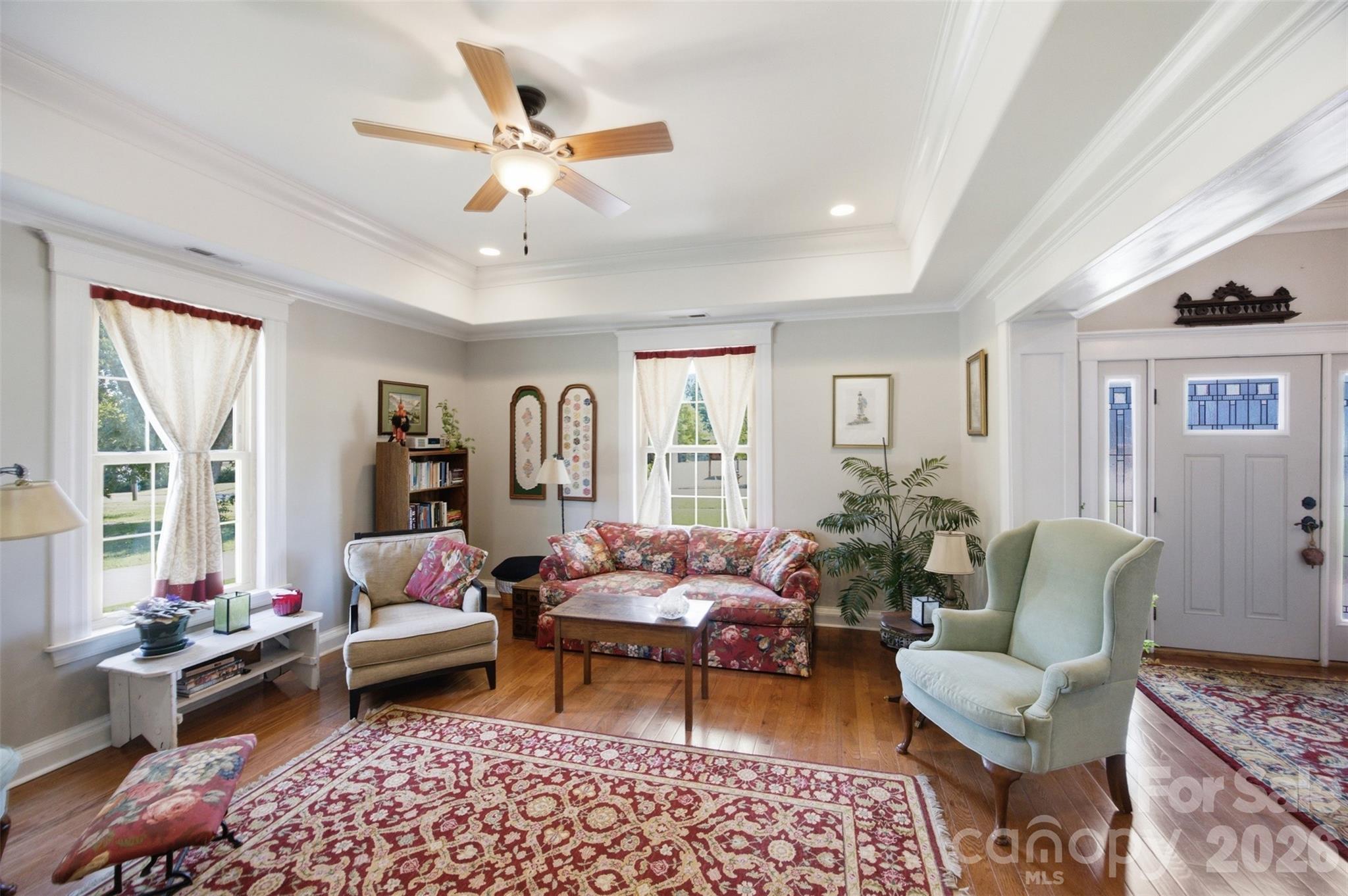 211 Jefferson Street Property Photo 4