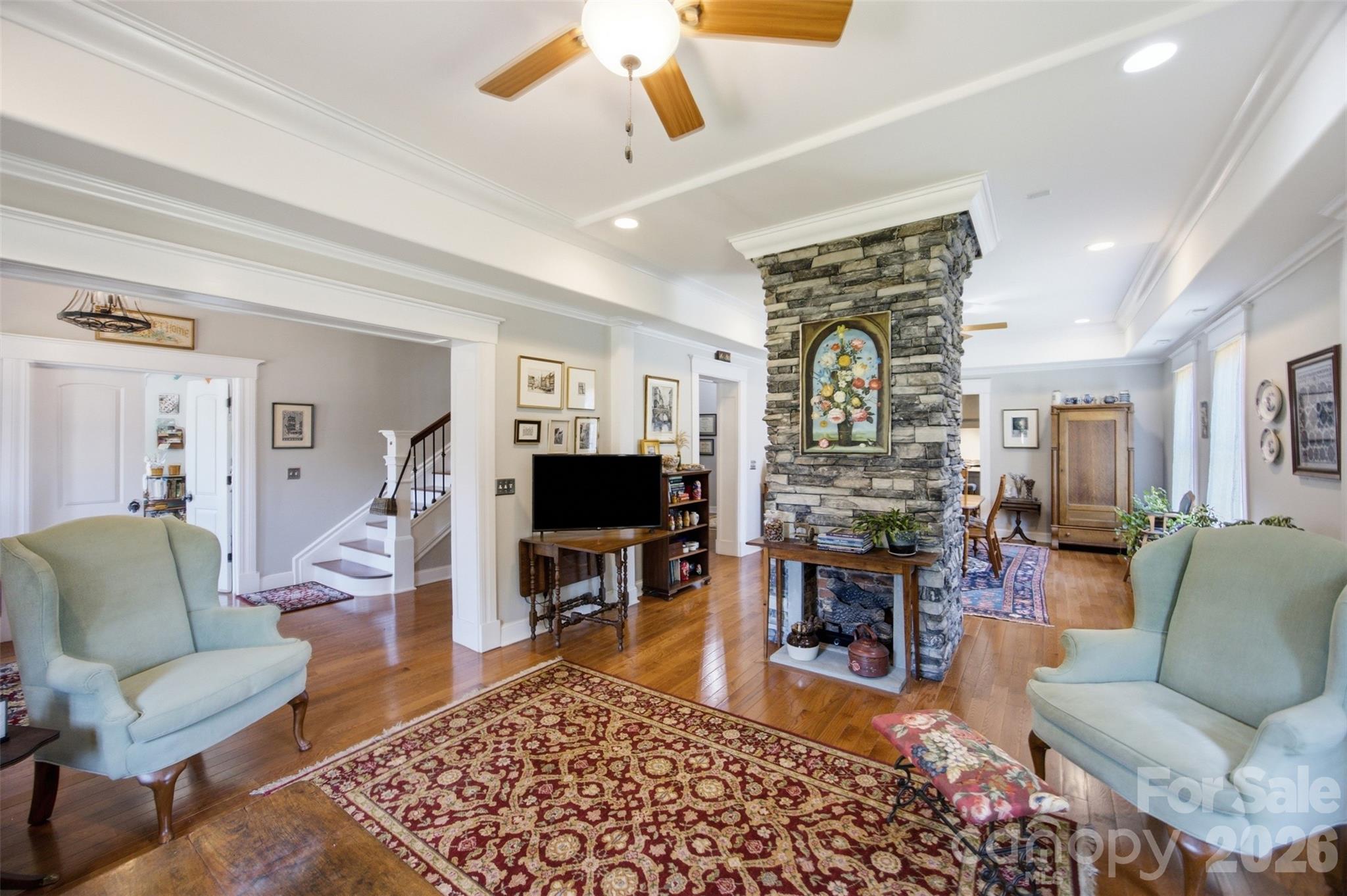 211 Jefferson Street Property Photo 5