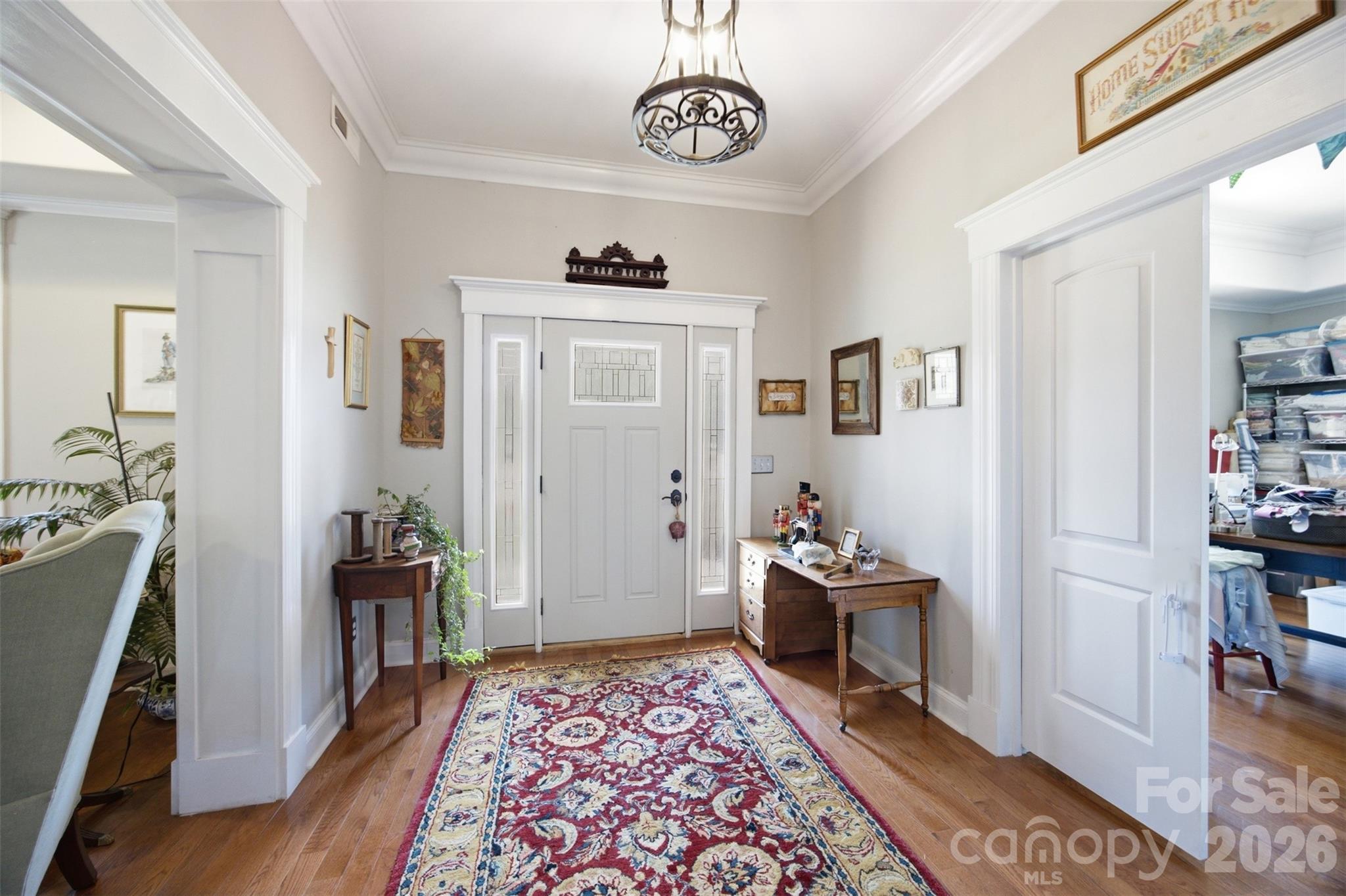 211 Jefferson Street Property Photo 8