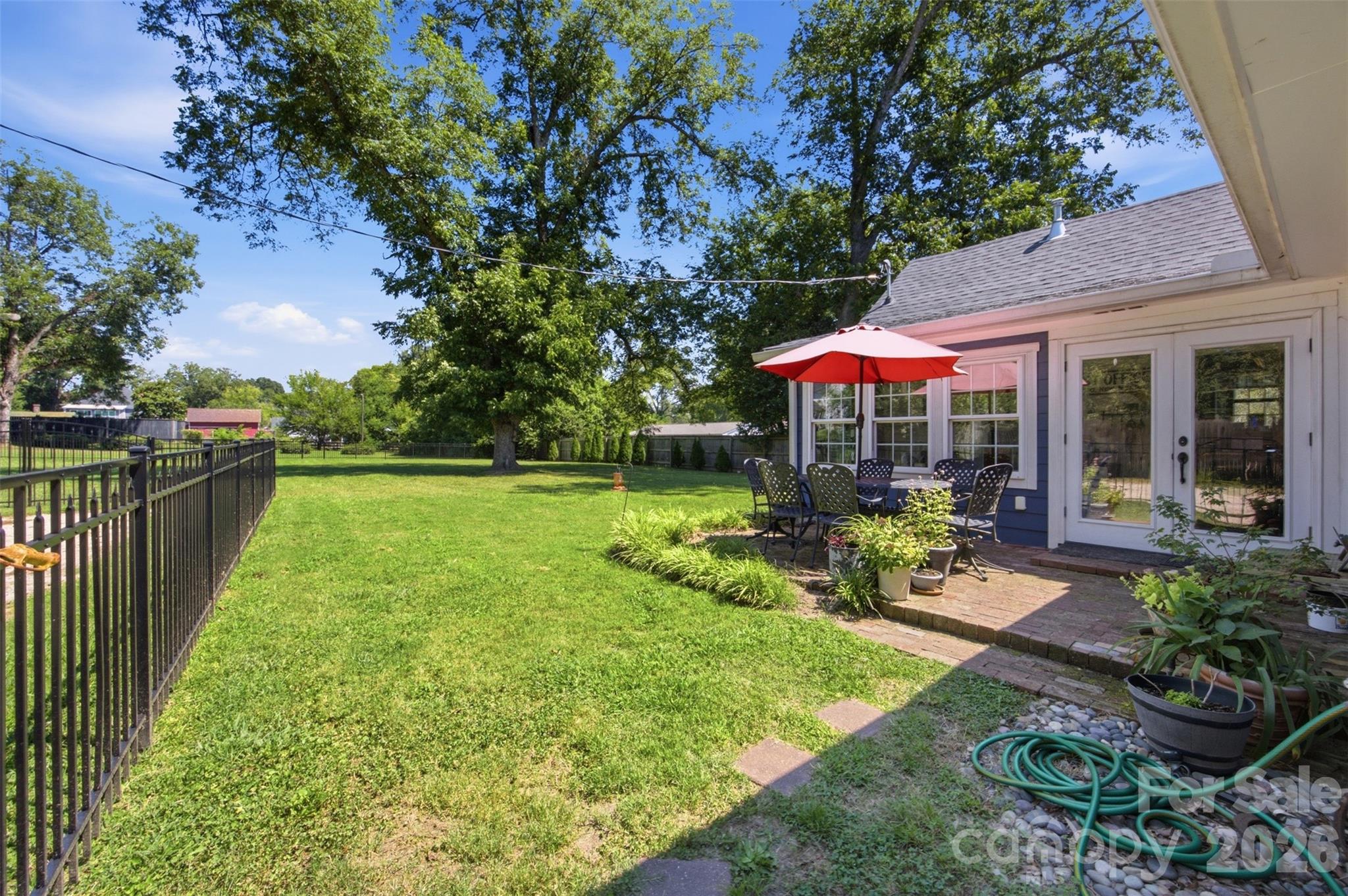 211 Jefferson Street Property Photo 28