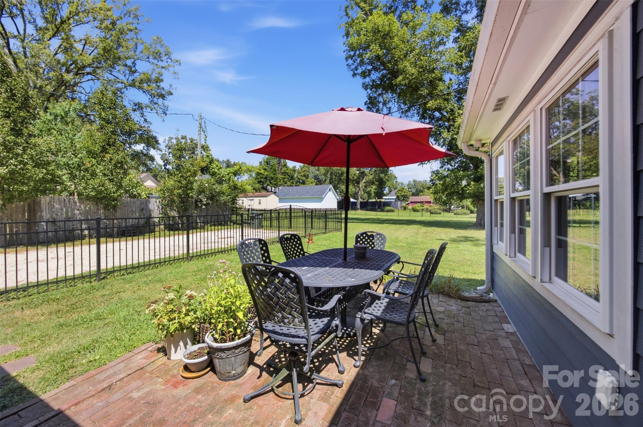 211 Jefferson Street Property Photo 30