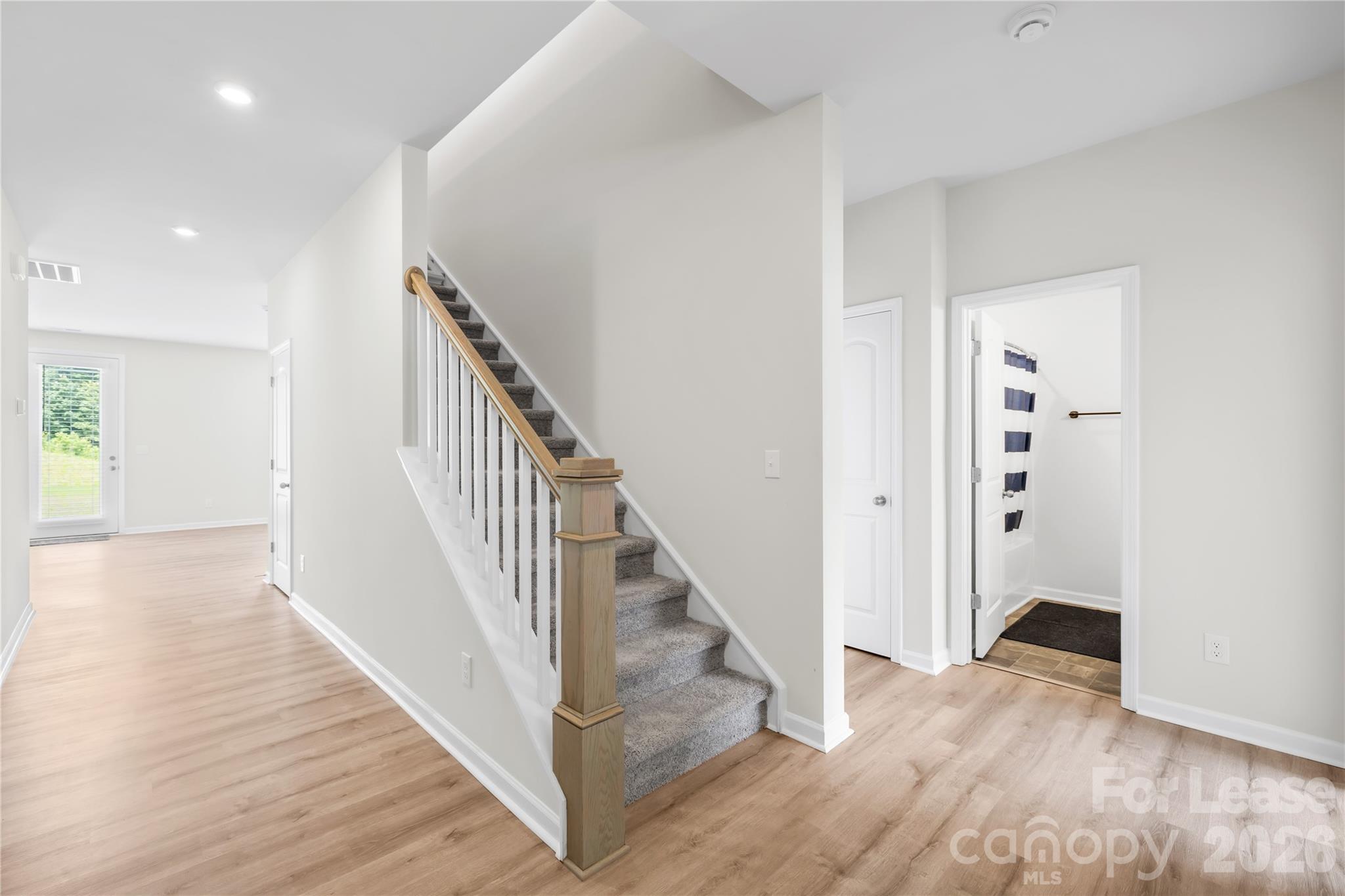 4419993 Property Photo 6