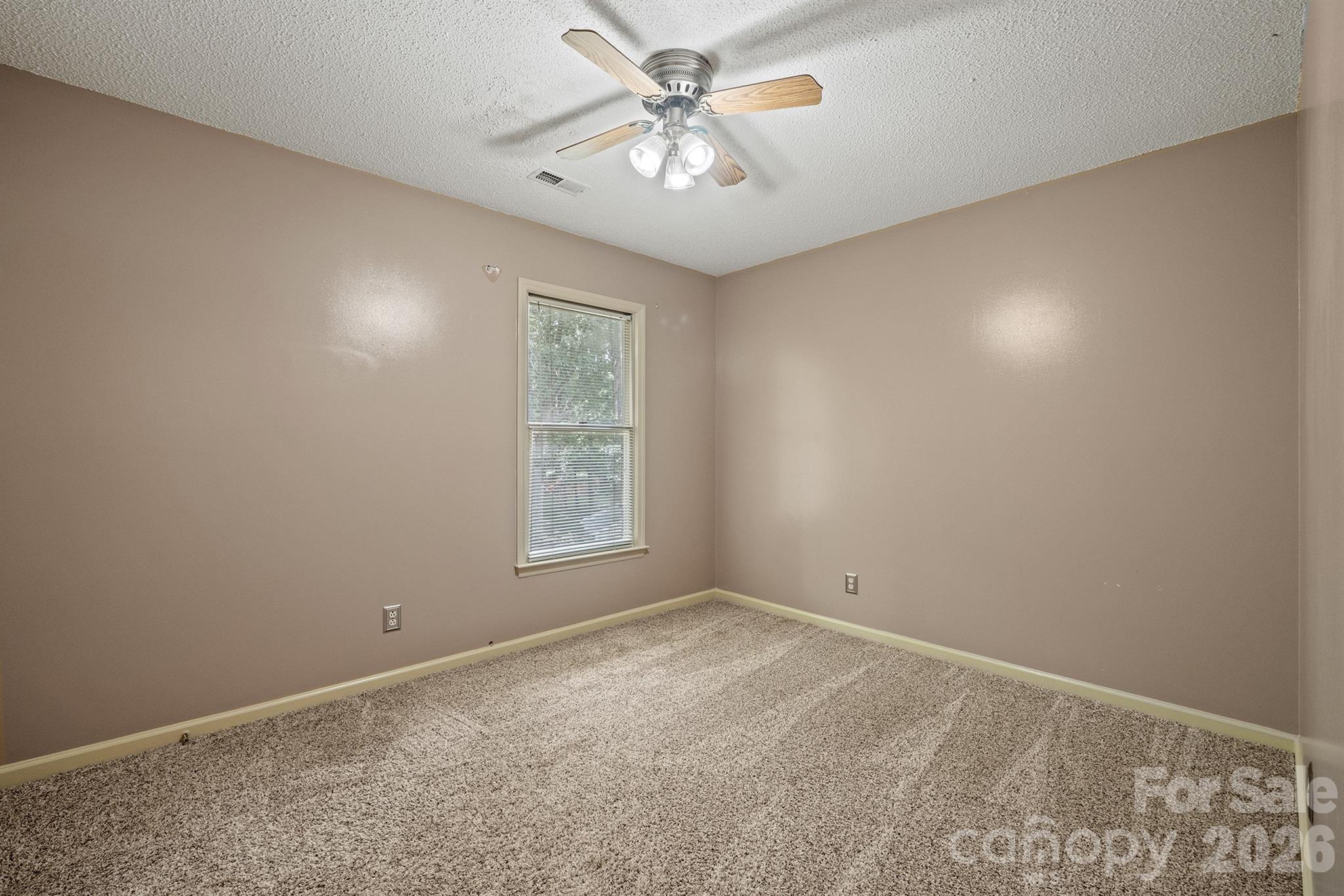 7801 Bridle Court Property Photo 32