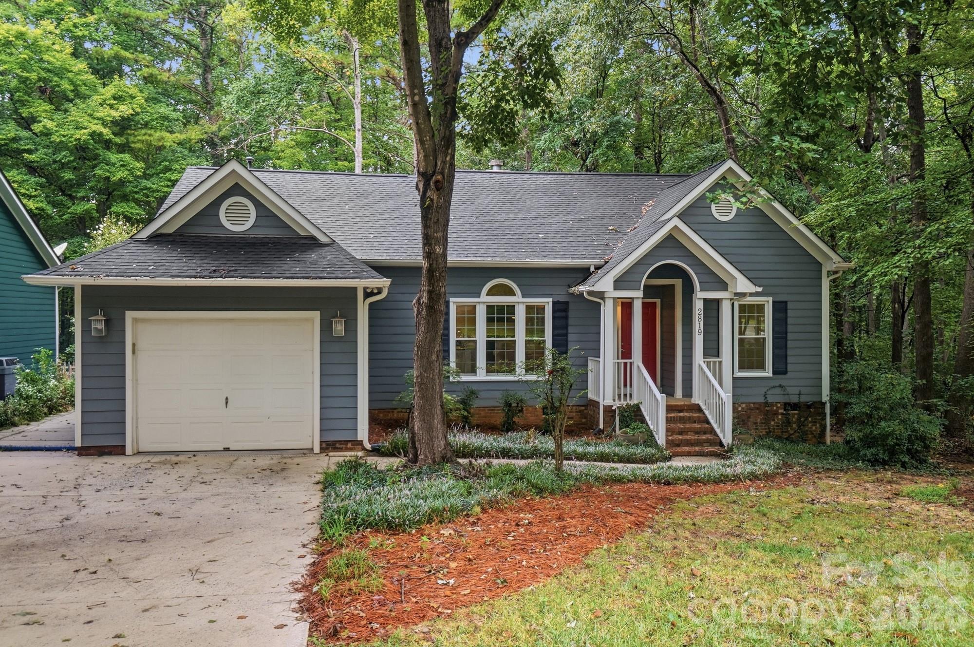 2819 Cedar Chase Drive Property Photo 1