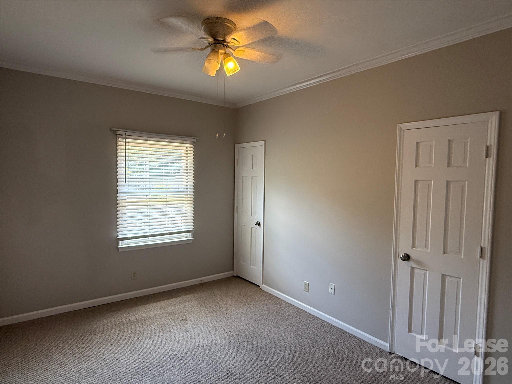 1014 Queens Road A Property Photo 5