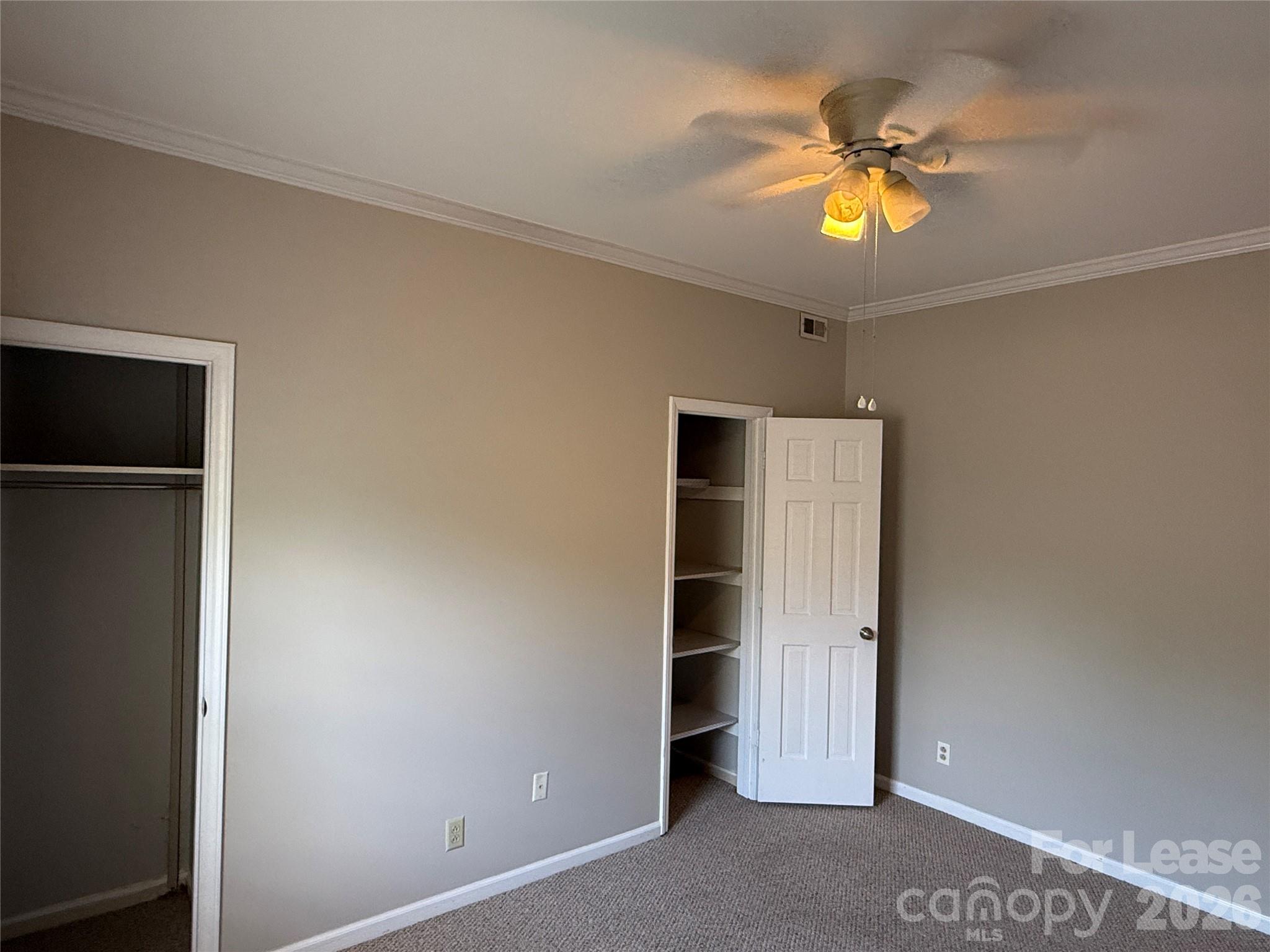 1014 Queens Road A Property Photo 6
