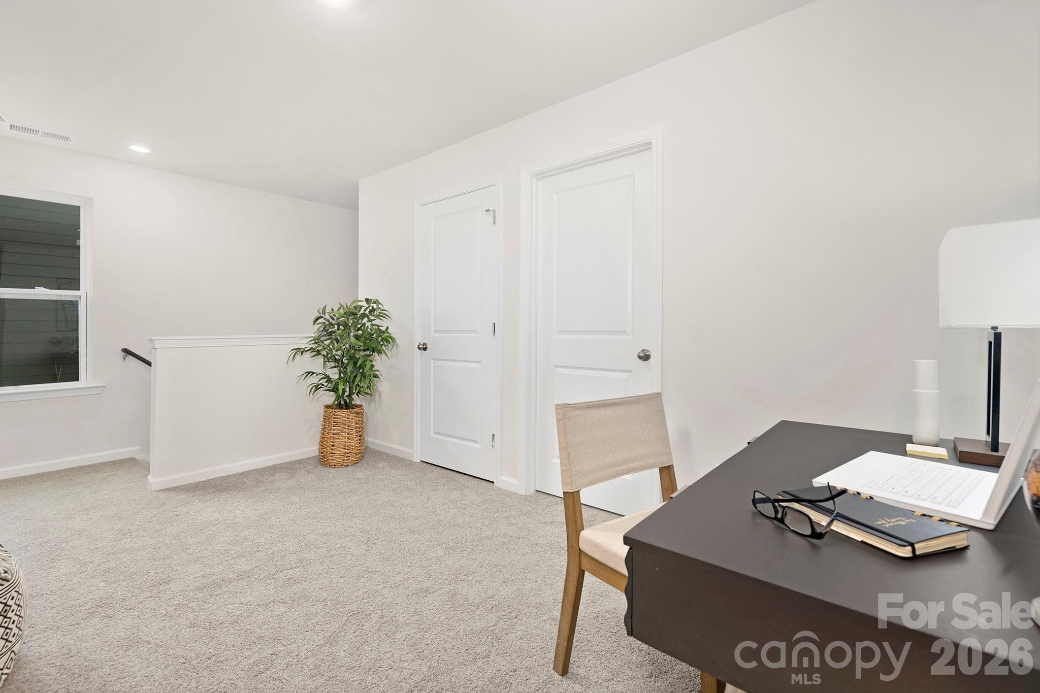 81 Laurel Pointe Drive Property Photo 15