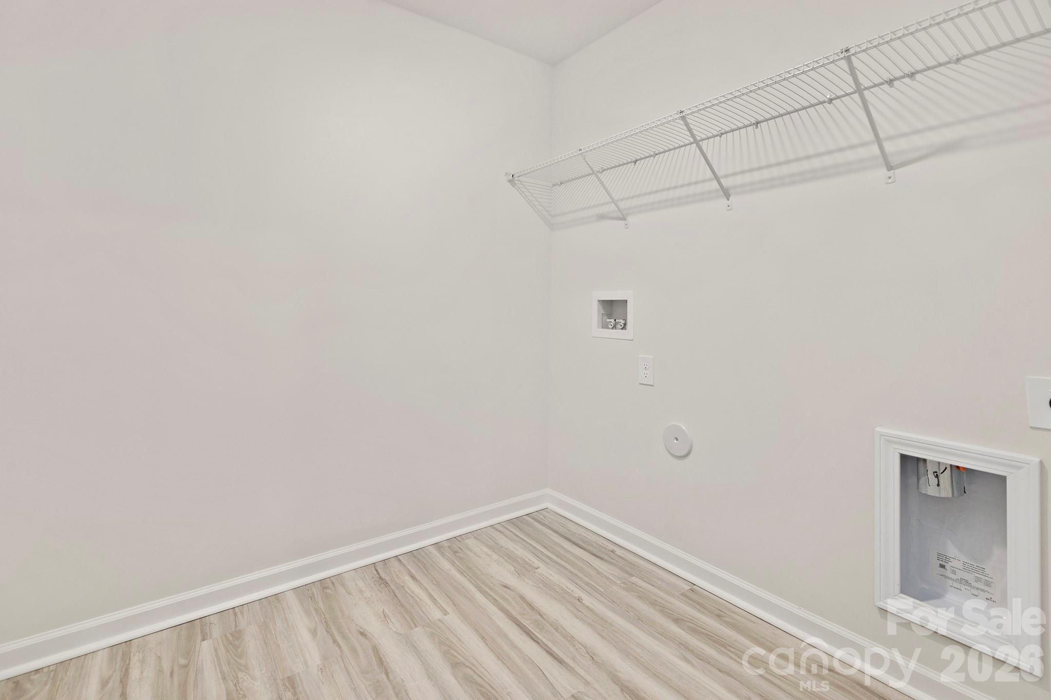 81 Laurel Pointe Drive Property Photo 18