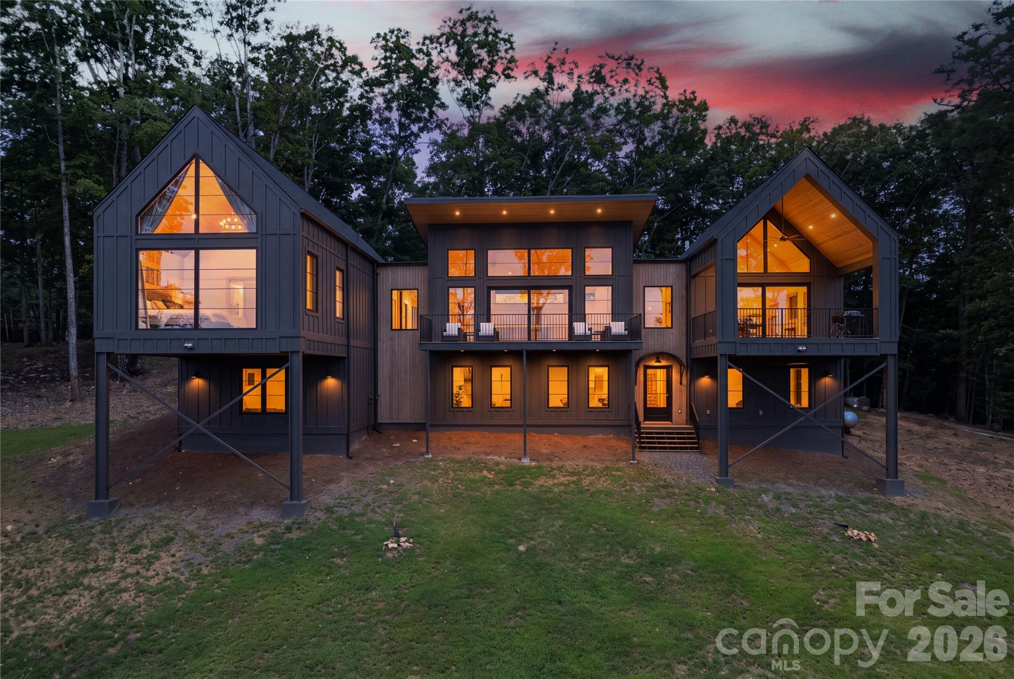 724 Grand Laurel Way