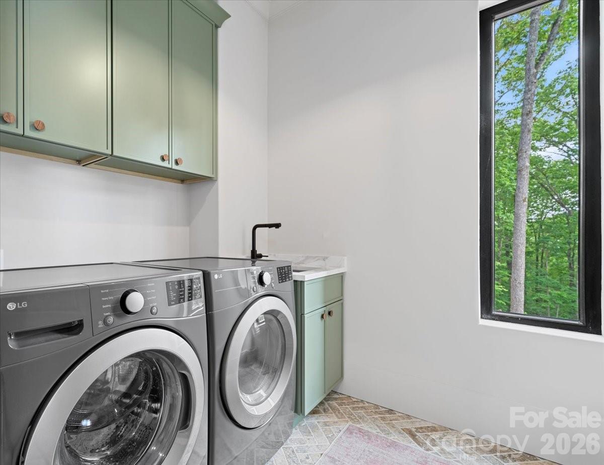 724 Grand Laurel Way Property Photo 21