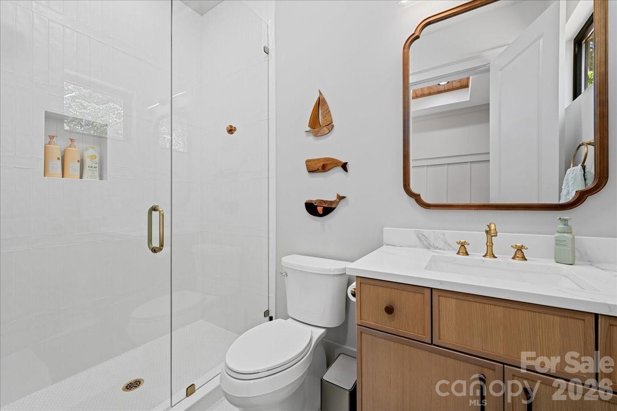 724 Grand Laurel Way Property Photo 29