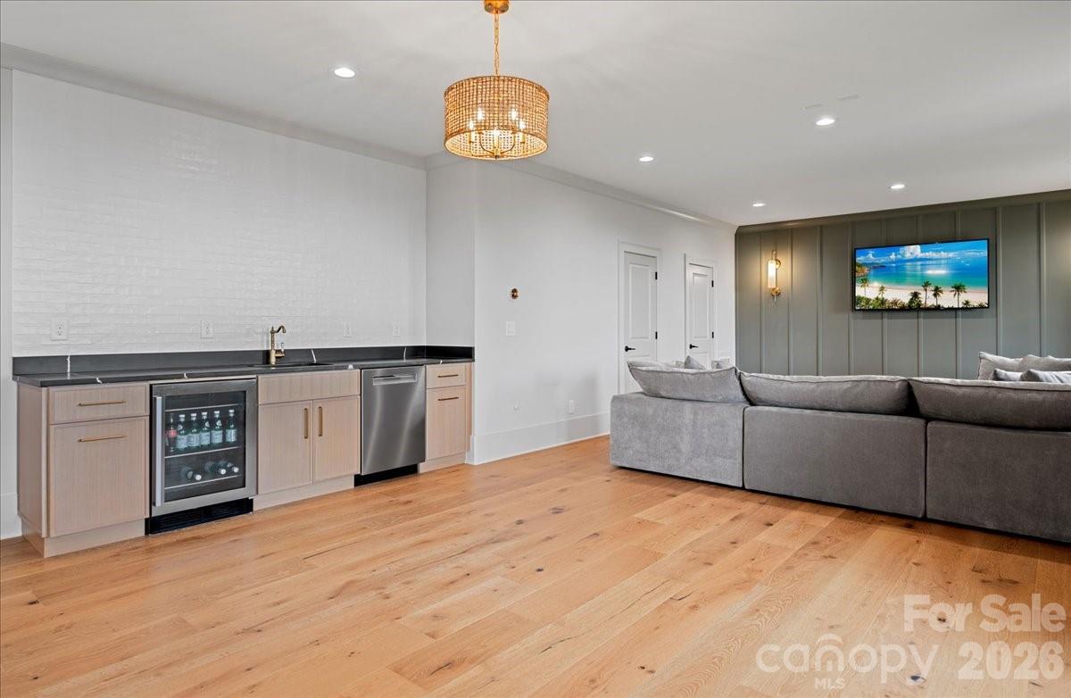 724 Grand Laurel Way Property Photo 33