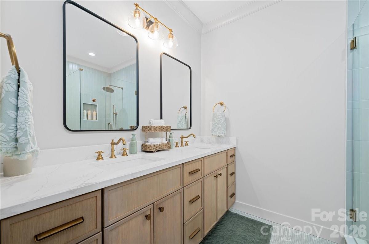 724 Grand Laurel Way Property Photo 35