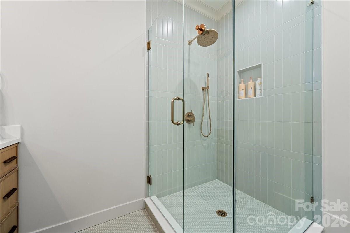 724 Grand Laurel Way Property Photo 36