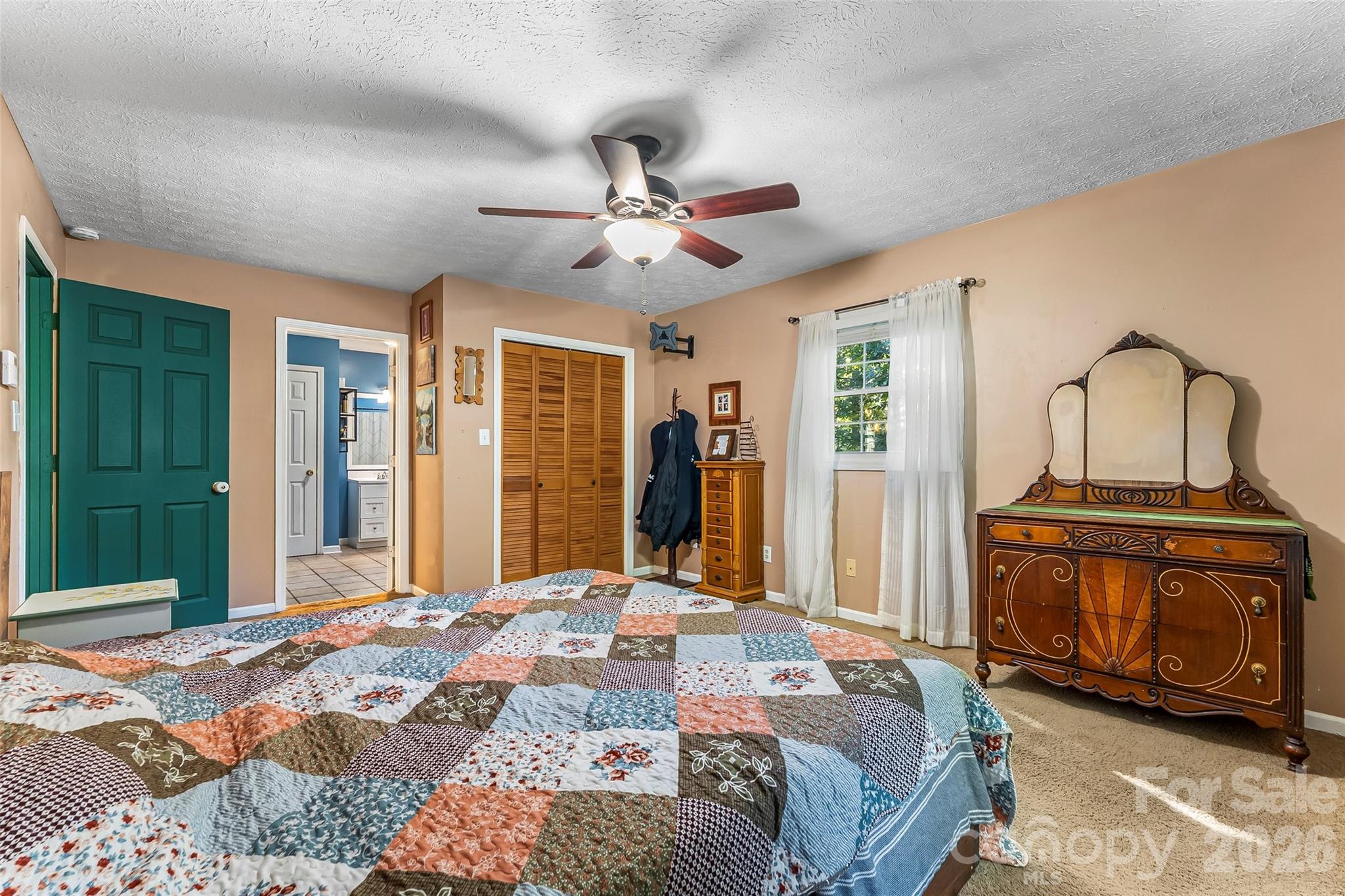 5468 Valley Run Street Property Photo 12