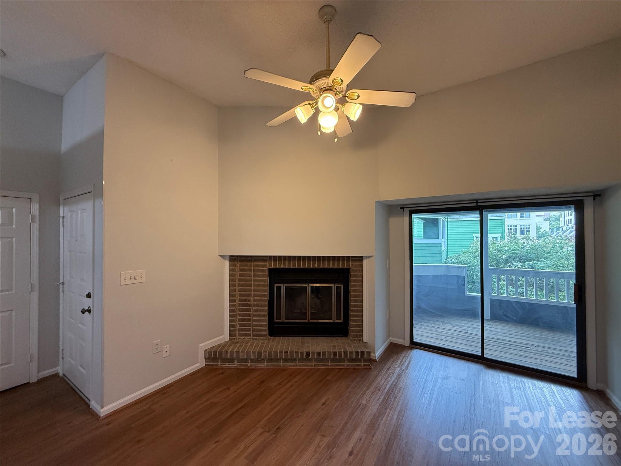 415 W 8th Street Property Photo 2
