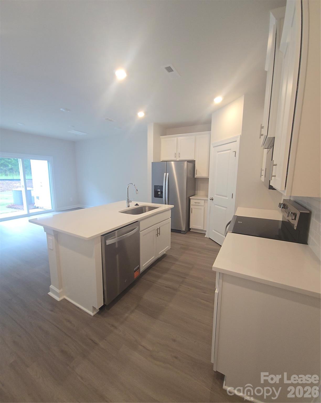 1175 Rosetta Drive Property Photo 2