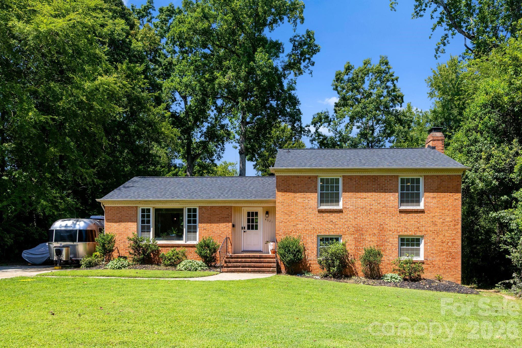 4021 Rutherford Drive Property Photo 1
