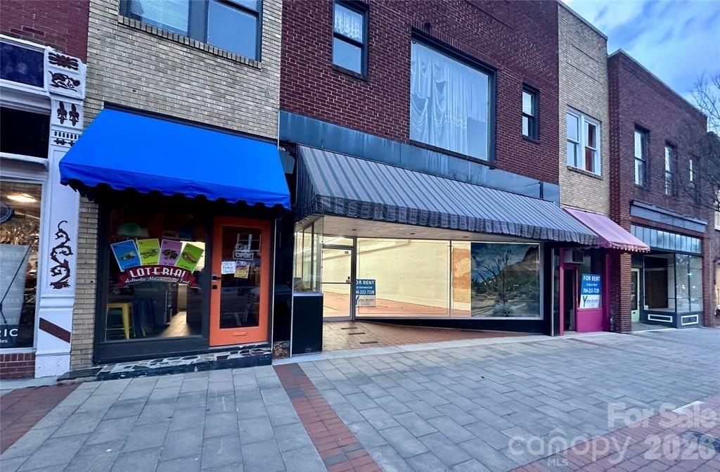 115 W Innes Street Property Photo 1