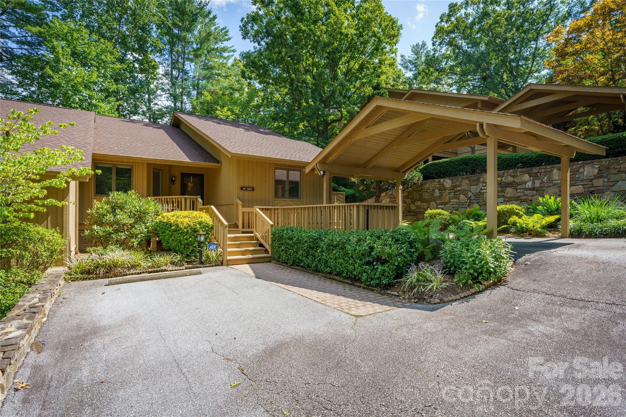 204 Water Oak Lane Property Photo 1